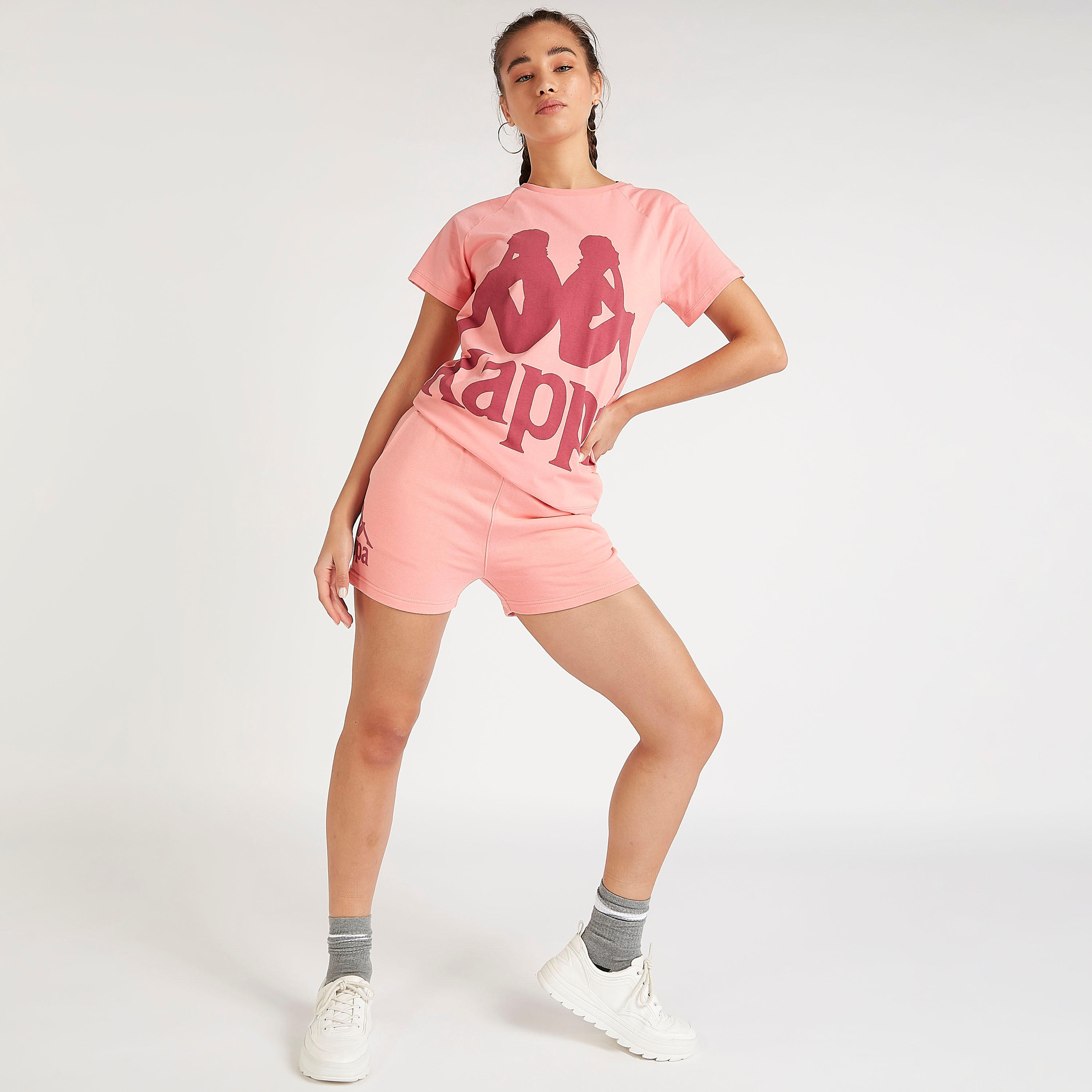 تيشيرت بياقة ضيّقة وأكمام قصيرة وطبعات من كابا-women-clothing-sportswearandactivewear-tshirtsandvests-image-3