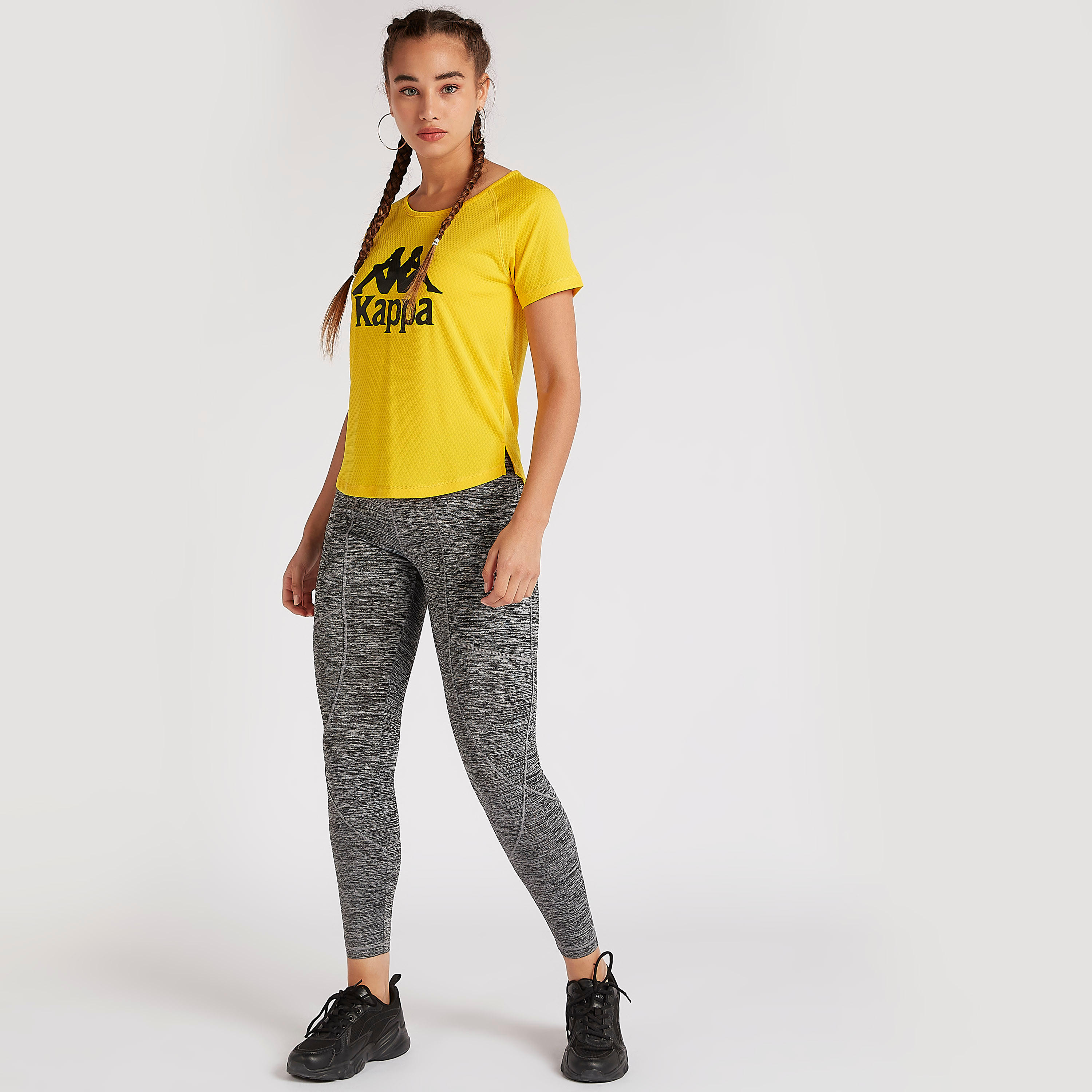 تيشيرت بياقة مستديرة وأكمام قصيرة وطبعات من كابا-women-clothing-sportswearandactivewear-tshirtsandvests-image-2