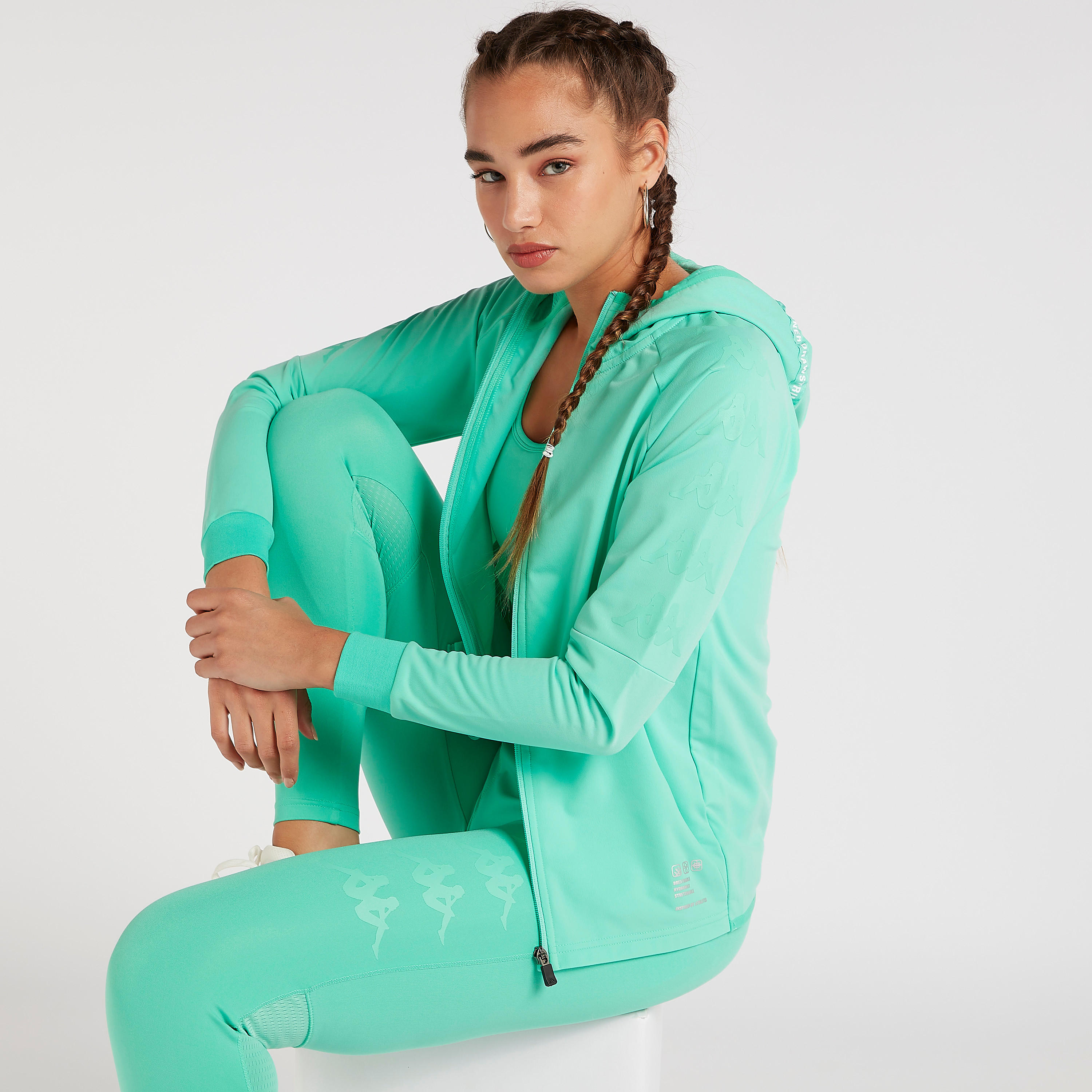 هودي سادة بسحّاب إغلاق وجيب من كابا-women-clothing-sportswearandactivewear-hoodiesandsweatshirts-image-1