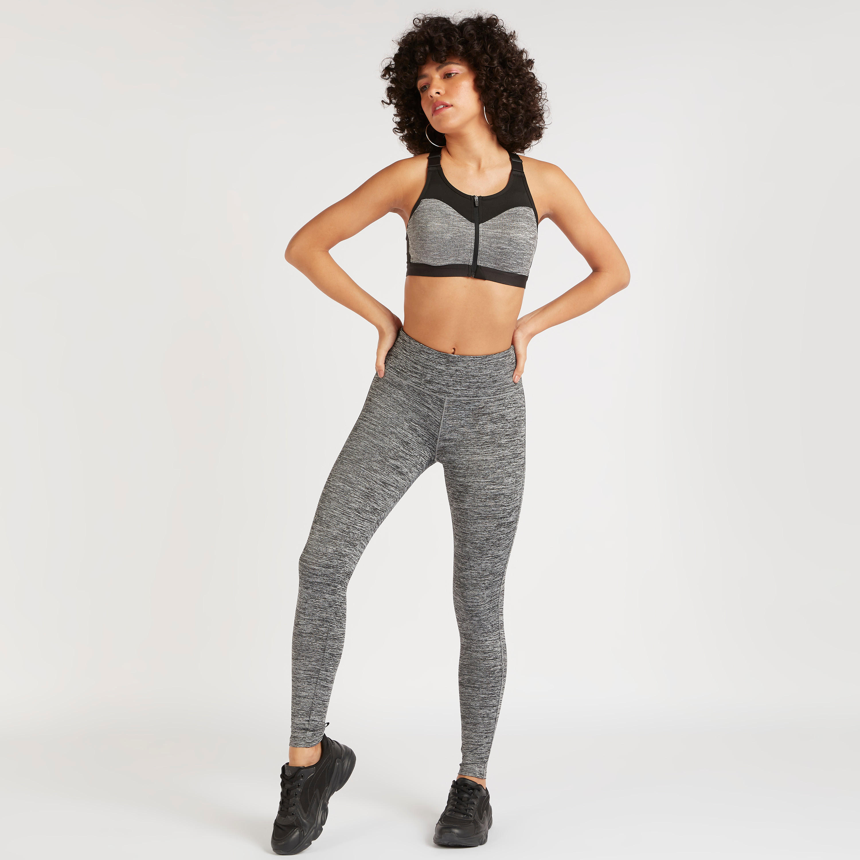 صدريّة رياضية داعمة عالية بسحّاب وتصميم متقاطع من الخلف من كابا-sports-women-clothing-sportsbras-image-2