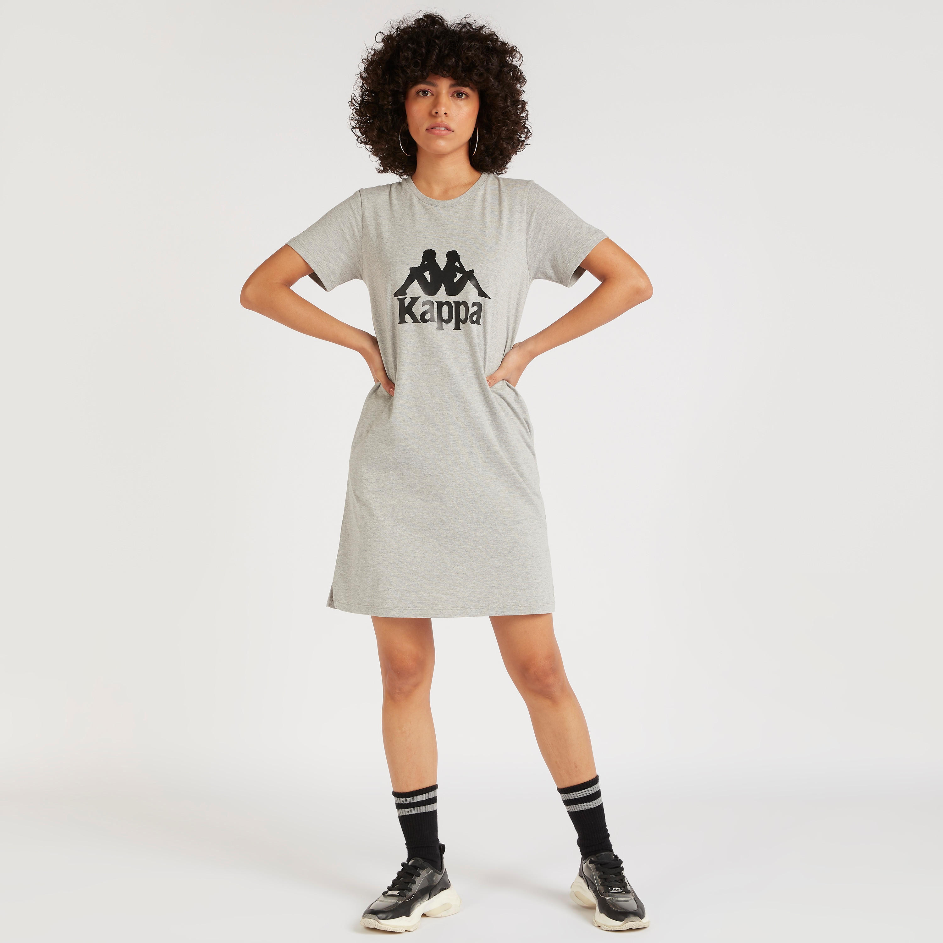 فستان تيشيرت بأكمام قصيرة وطبعات وجيوب من كابا-women-clothing-sportswearandactivewear-tshirtsandvests-image-2