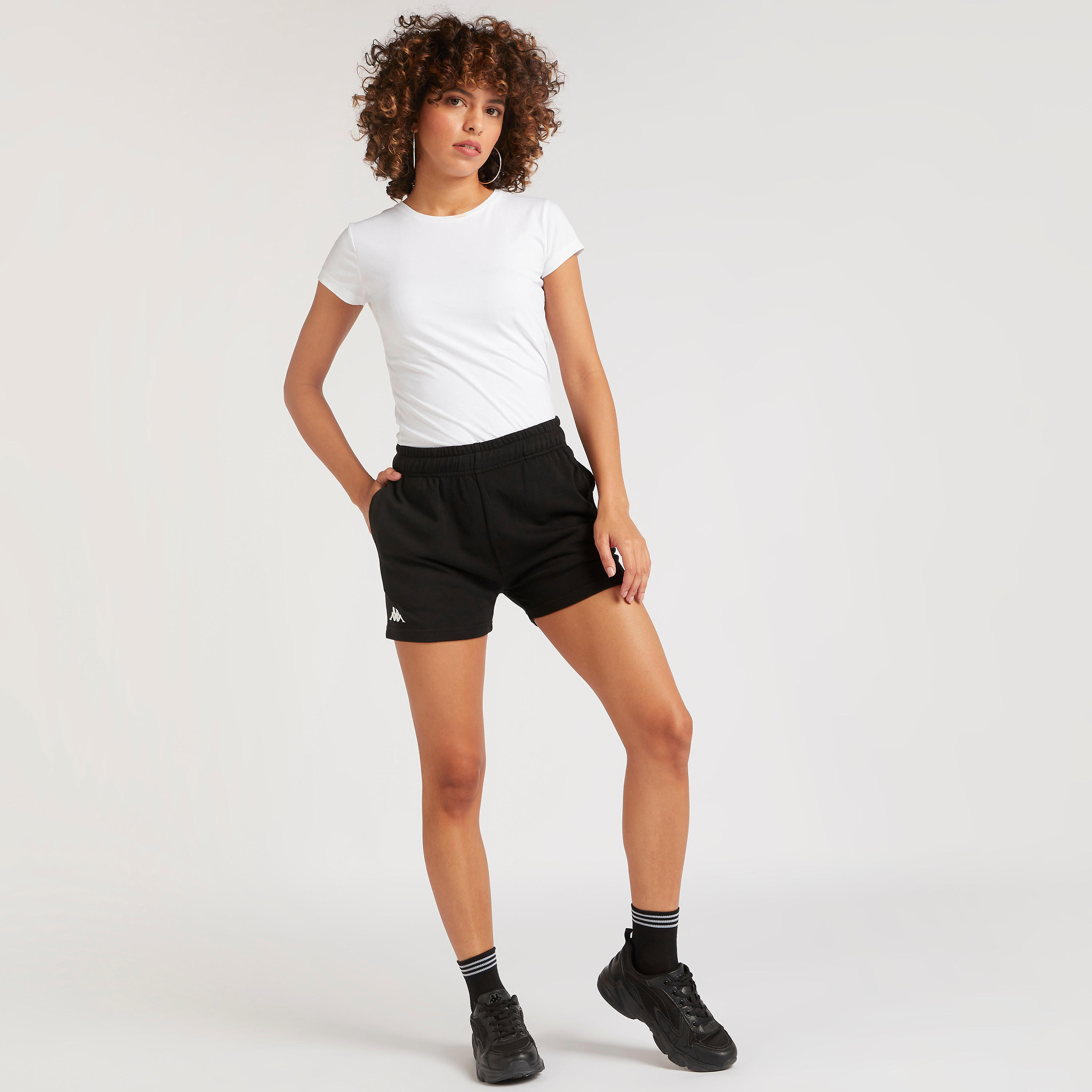 شورت سادة بخصر مطاطي وجيوب من كابا-women-clothing-bottoms-shorts-image-3