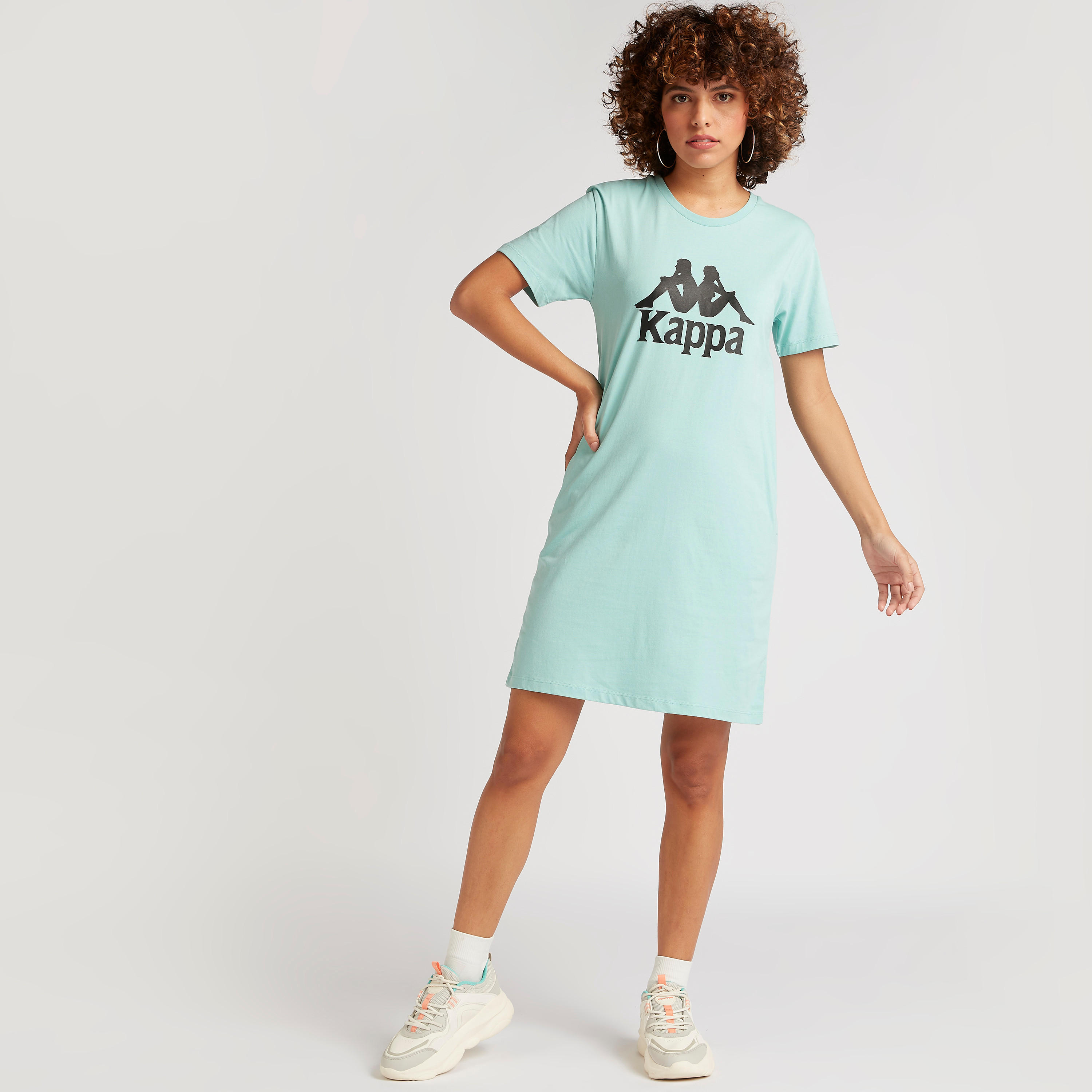 تيشيرت سادة بياقة ضيّقة وأكمام قصيرة وطبعات من كابا-women-clothing-sportswearandactivewear-tshirtsandvests-image-2