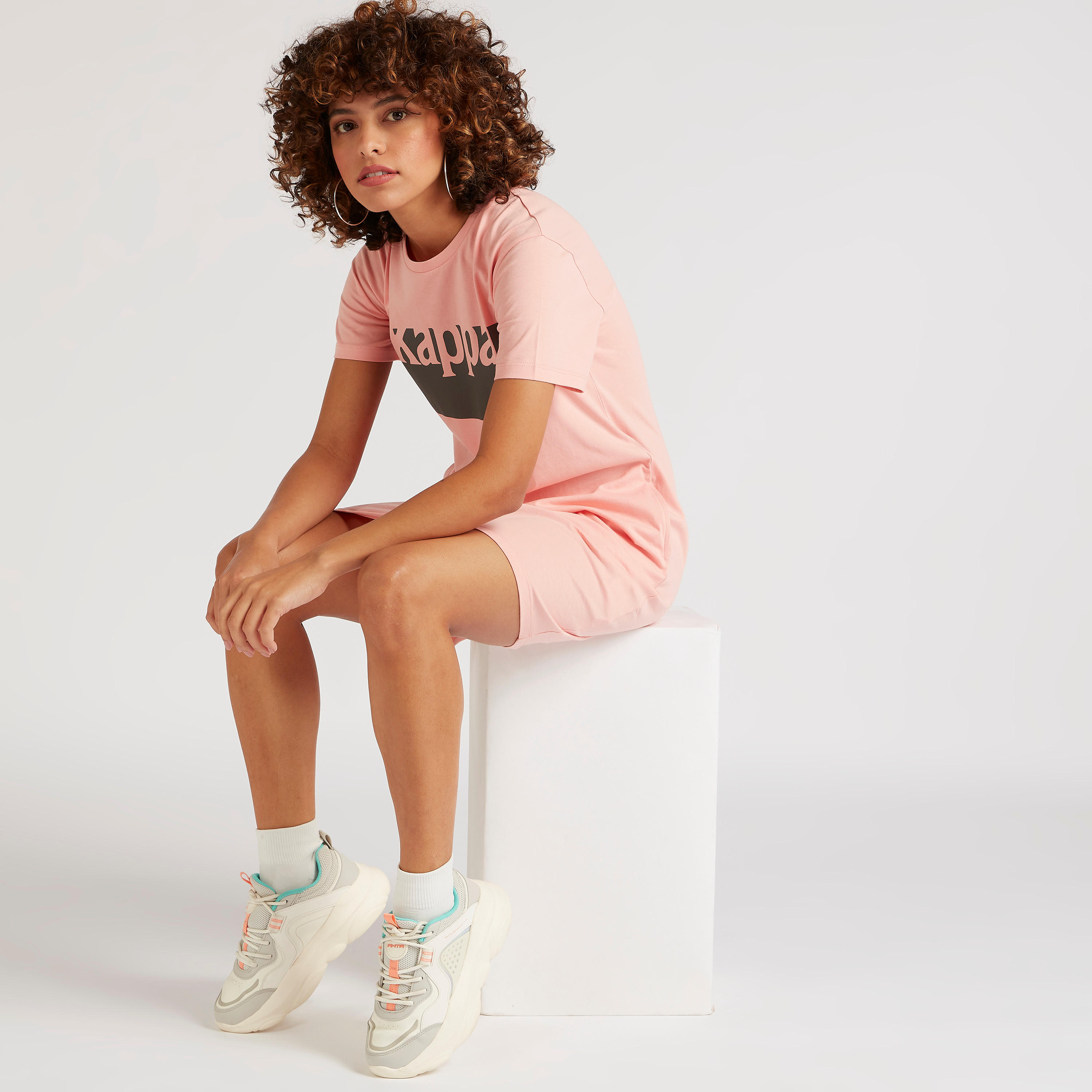 فستان تيشيرت بياقة مستديرة وجيوب من كابا-women-clothing-sportswearandactivewear-tshirtsandvests-image-5
