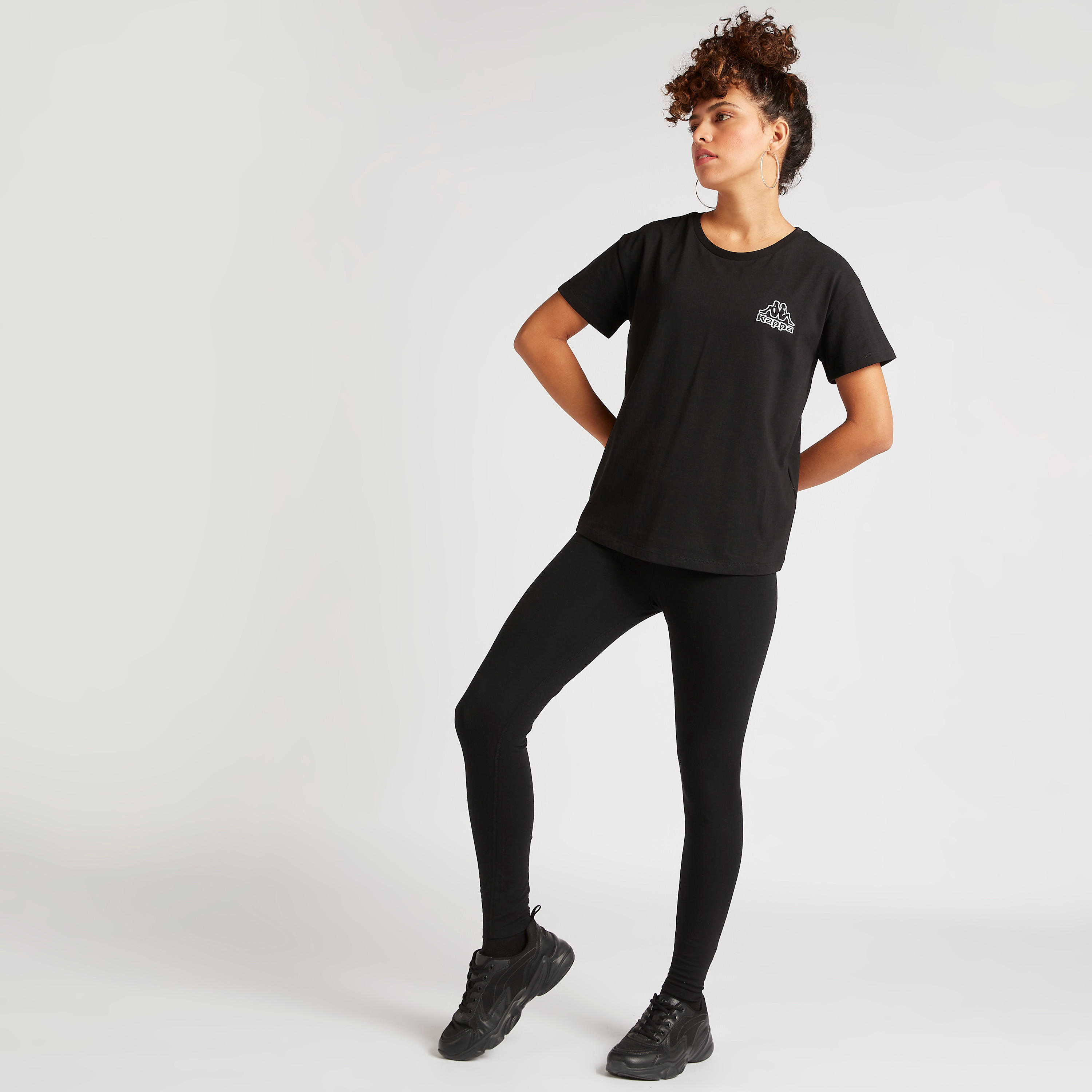بنطلون ليقنز بطبعات شعار من كابا-women-clothing-bottoms-leggings-image-2