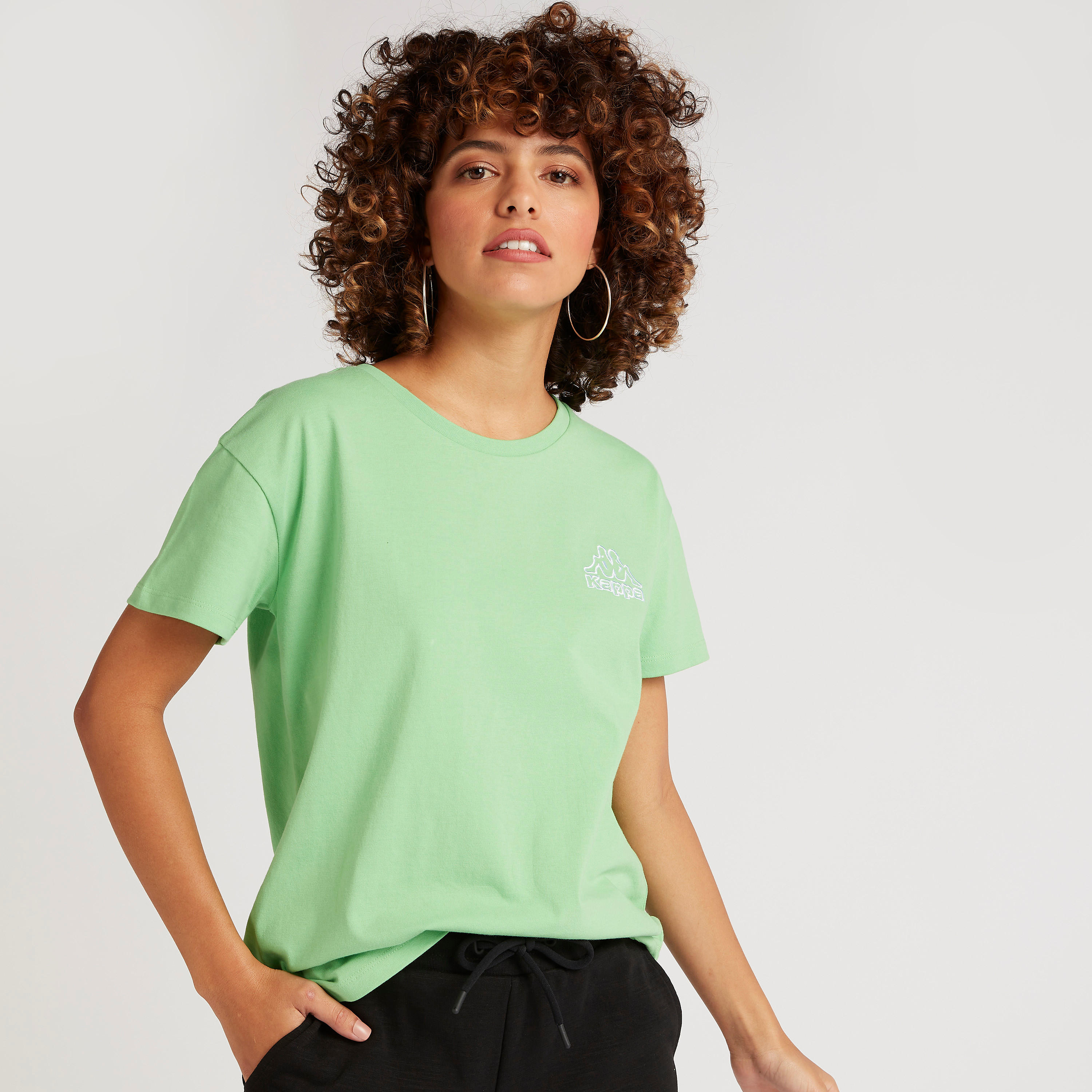 تيشيرت بياقة مستديرة وأكمام قصيرة وطبعات شعار من كابا-women-clothing-sportswearandactivewear-tshirtsandvests-image-1