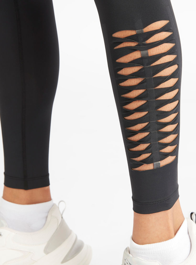 بنطلون ليقنز سادة بتفاصيل مفرغة من كابا-women-clothing-bottoms-leggings-image-1