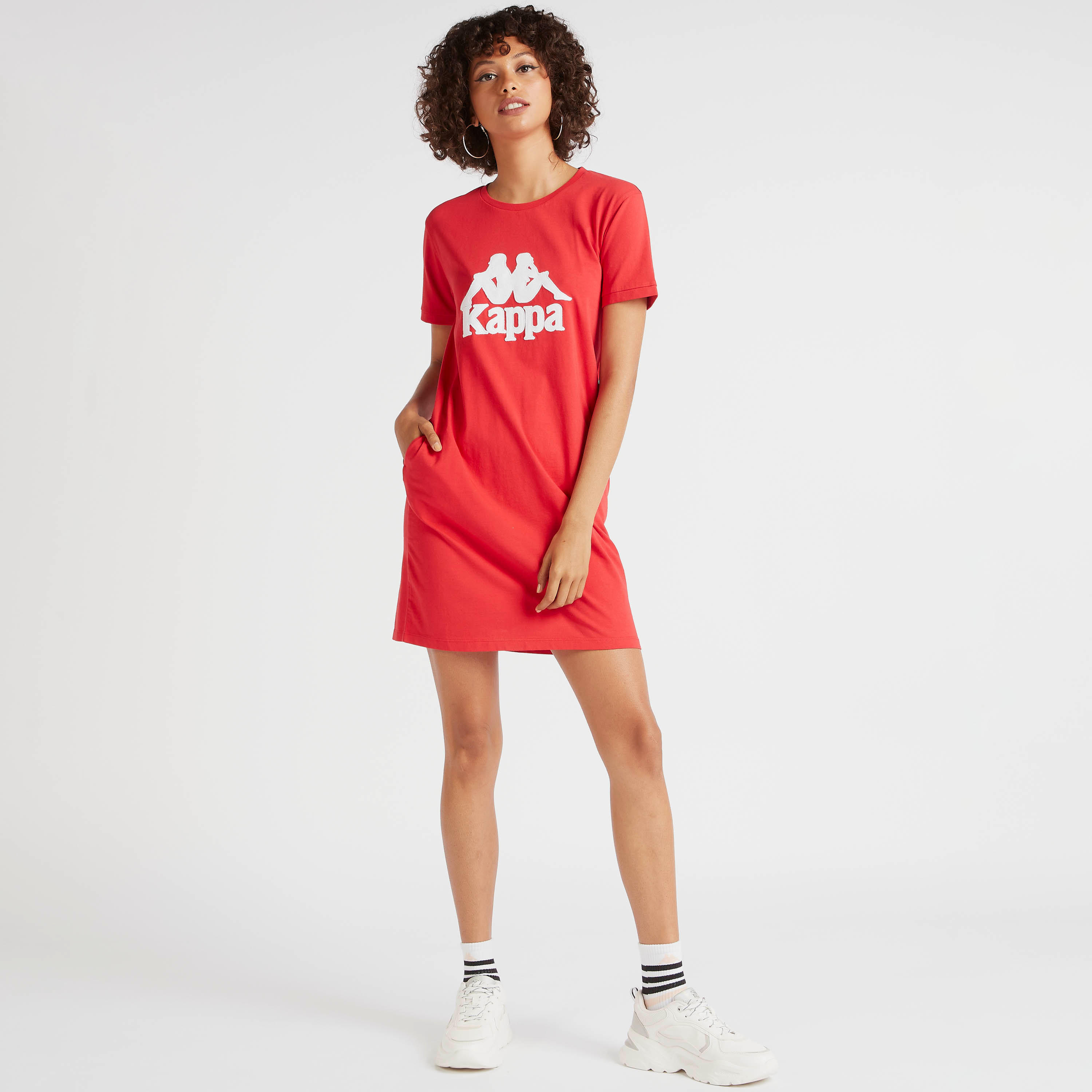 فستان تيشيرت بأكمام قصيرة وطبعات وجيوب من كابا-women-clothing-sportswearandactivewear-tshirtsandvests-image-2