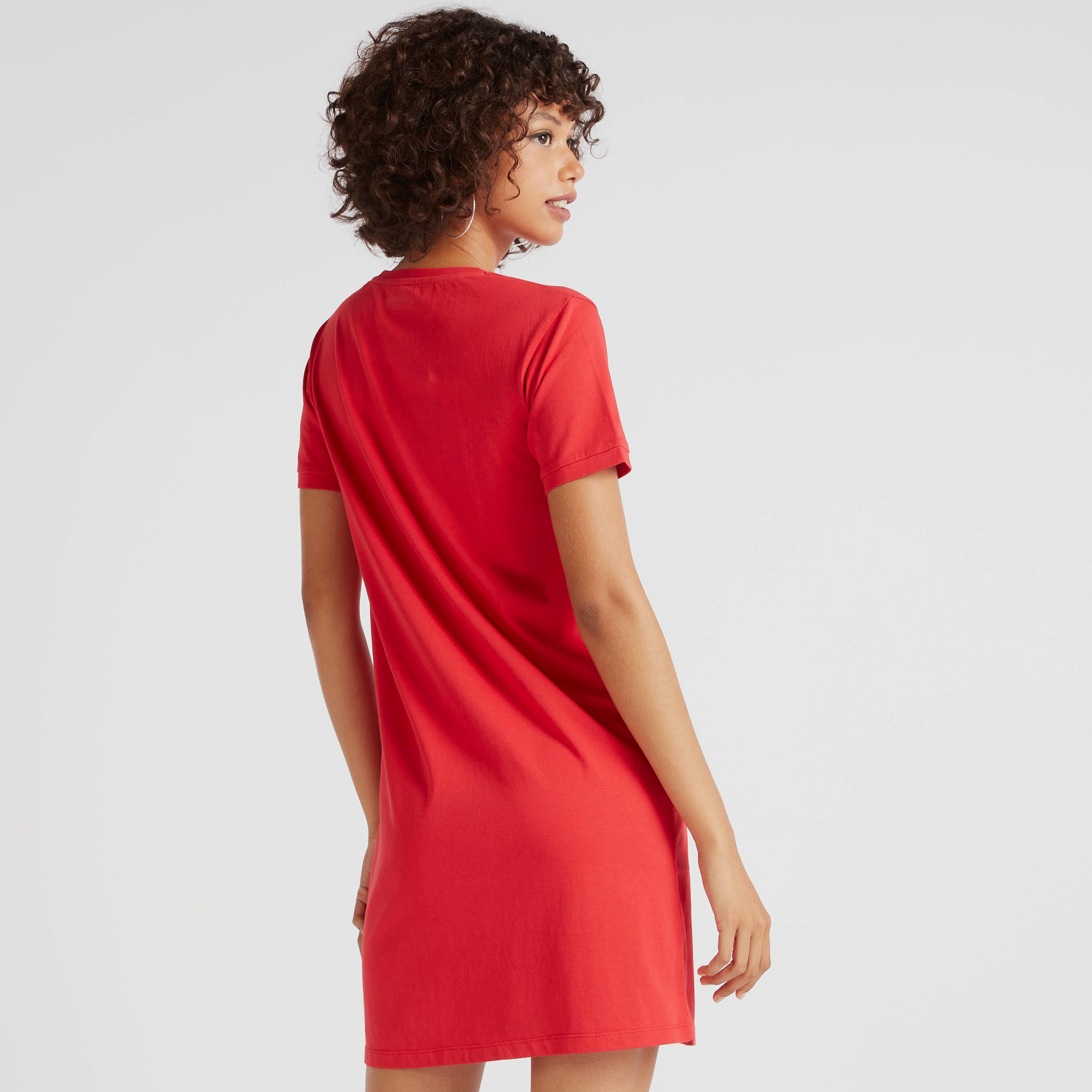فستان تيشيرت بأكمام قصيرة وطبعات وجيوب من كابا-women-clothing-sportswearandactivewear-tshirtsandvests-image-4