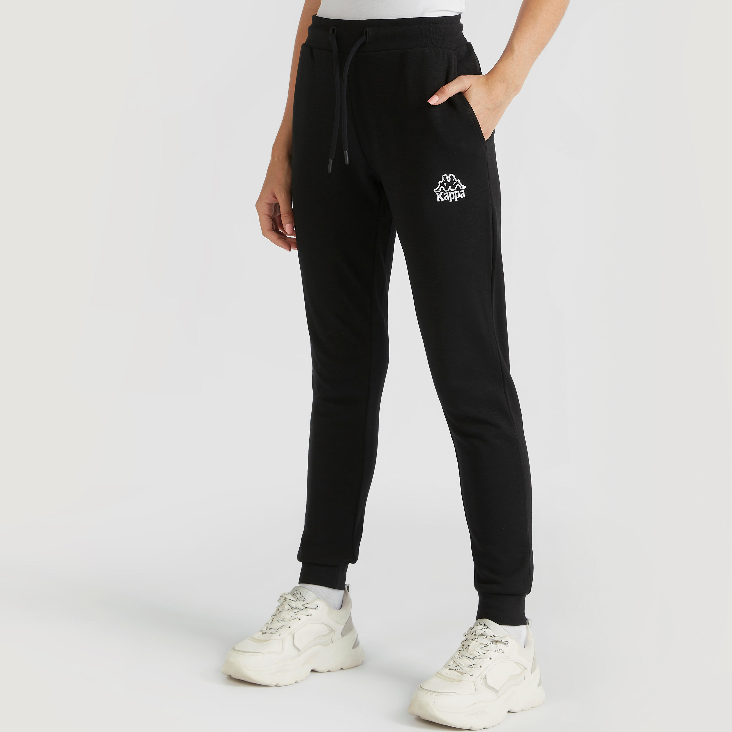 بنطلون رياضي برباط إغلاق وطبعات شعار من كابا-women-clothing-bottoms-joggers-image-4