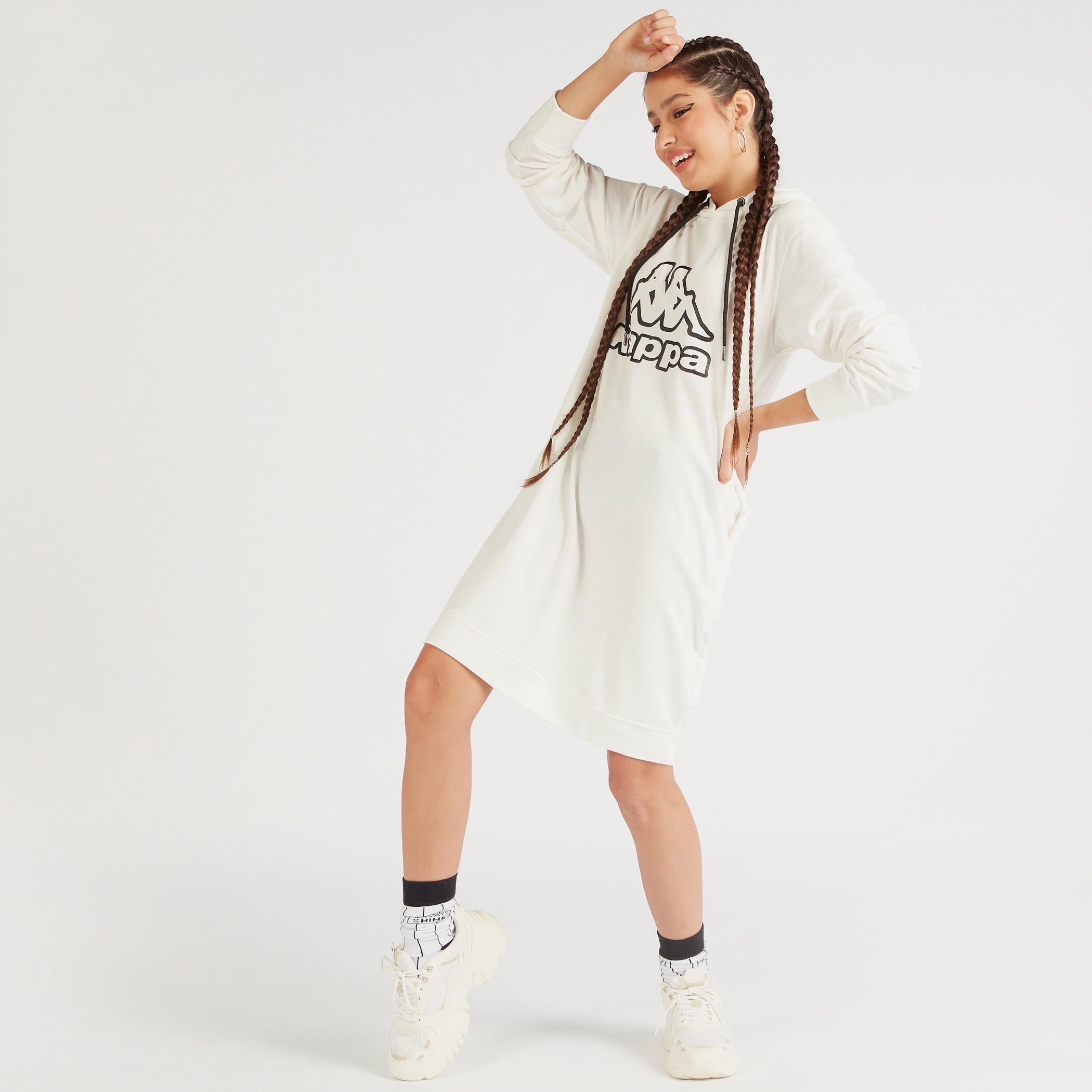 فستان بقبّعة وأكمام طويلة وطبعات من كابا-women-clothing-sportswearandactivewear-hoodiesandsweatshirts-image-1
