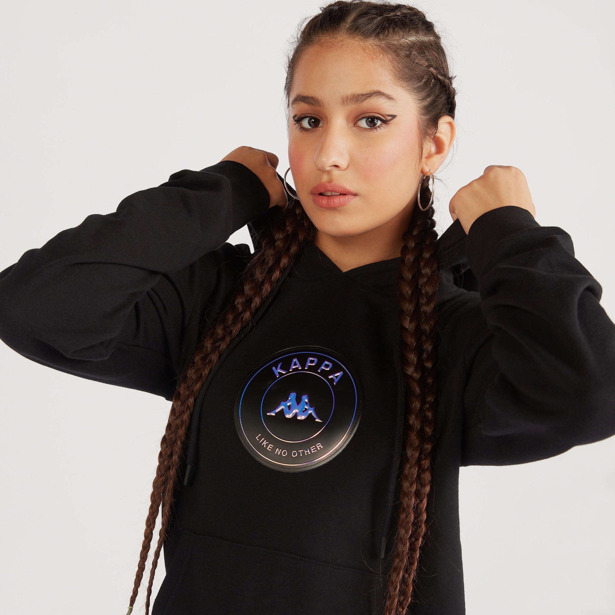 سويت شيرت بقبّعة وأكمام طويلة وطبعات من كابا-women-clothing-sportswearandactivewear-hoodiesandsweatshirts-image-3
