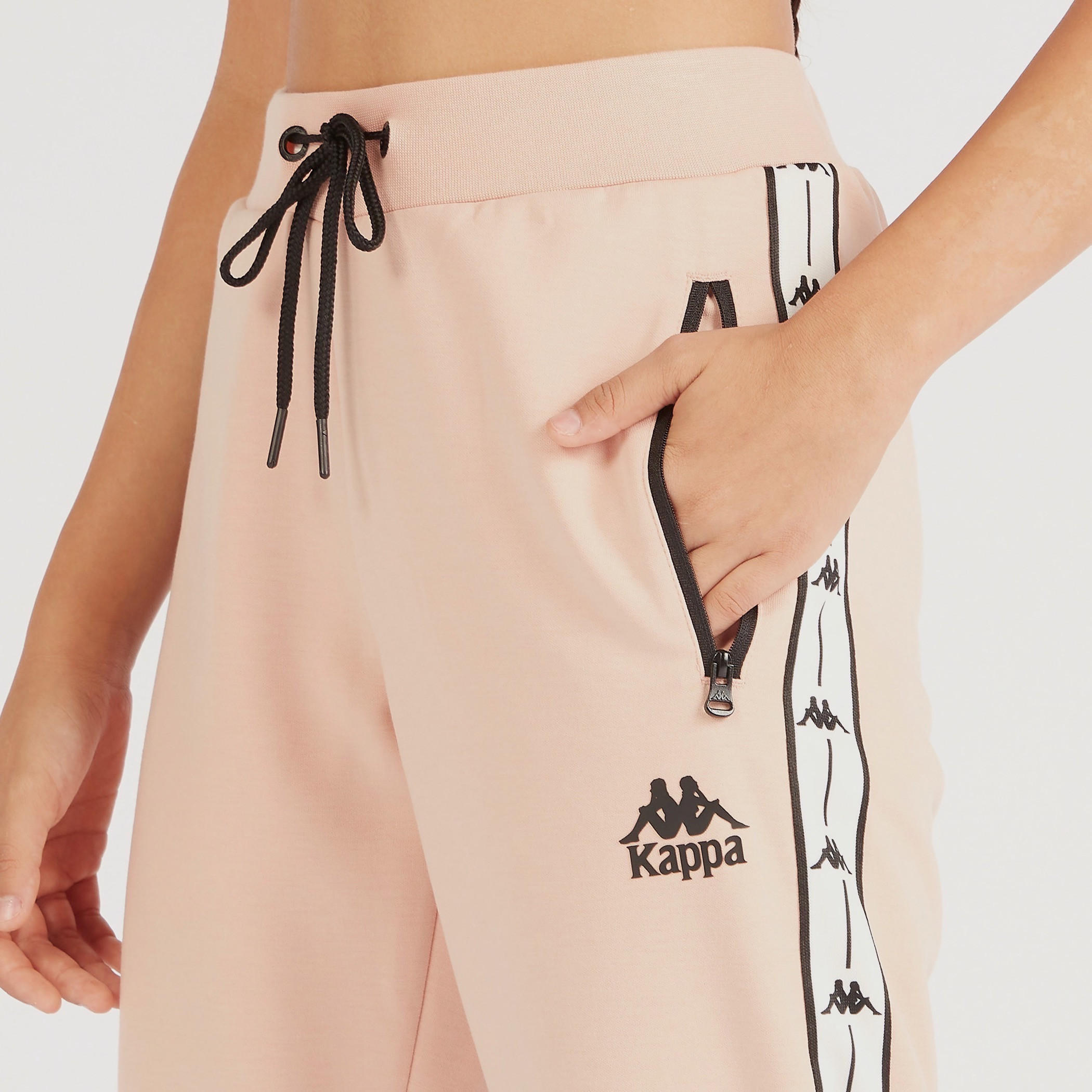 بنطلون رياضي برباط إغلاق وطبعات من كابا-women-clothing-bottoms-joggers-image-3
