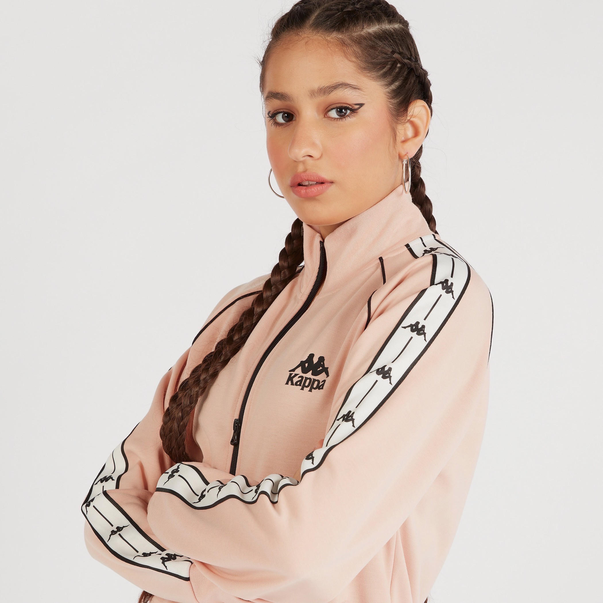 جاكيت سادة بأكمام طويلة وتفاصيل شريطة وسحاب من كابا-women-clothing-sportswearandactivewear-hoodiesandsweatshirts-image-3