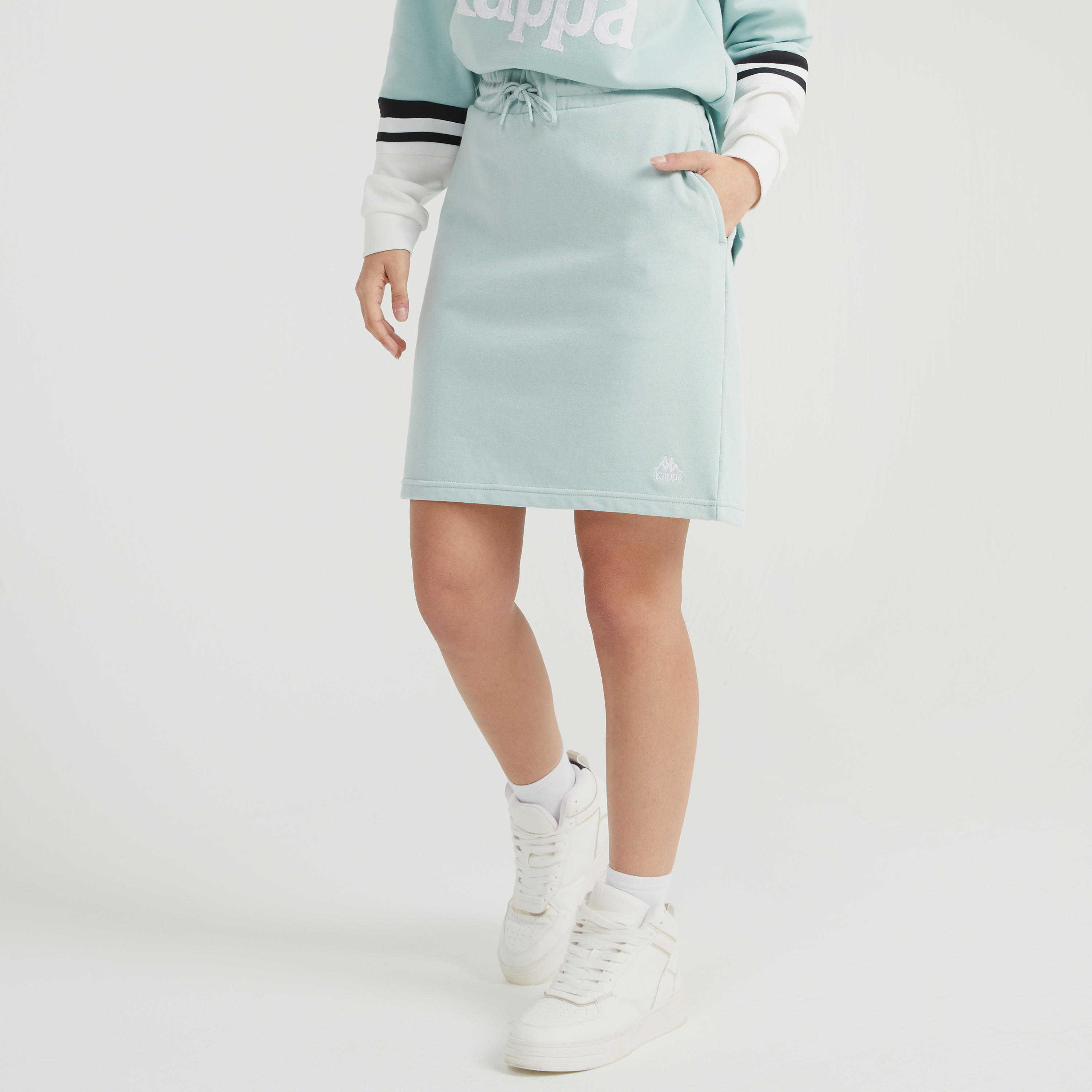 تنورة قصيرة سادة برباط إغلاق وجيوب من كابا-women-clothing-skirts-image-14