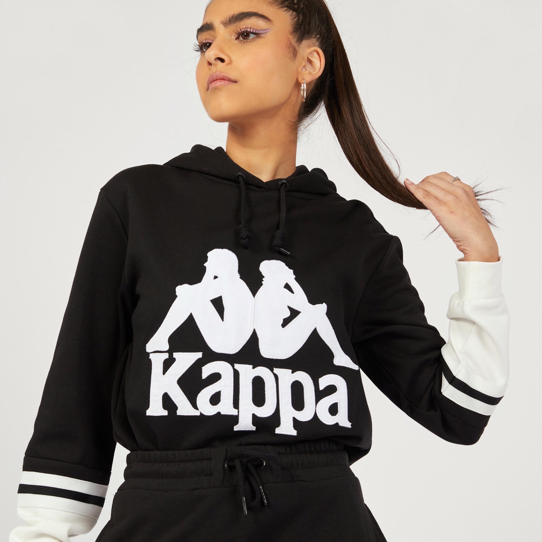سويت شيرت بقبعة وأكمام طويلة وطبعات من كابا-women-clothing-sportswearandactivewear-hoodiesandsweatshirts-image-3
