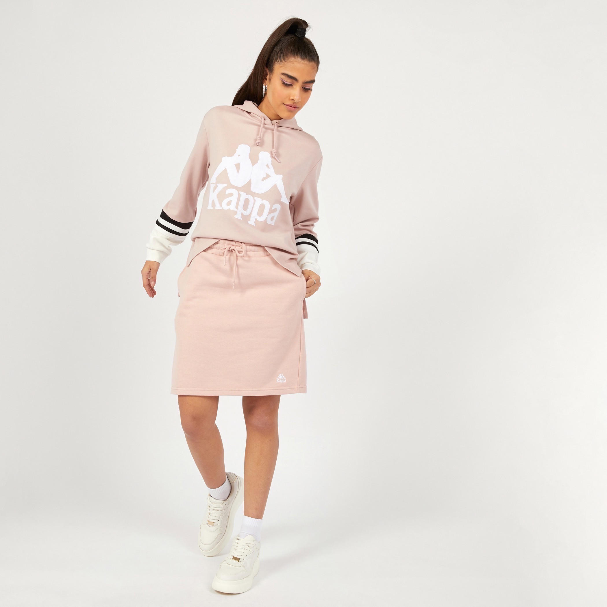سويت شيرت بقبعة وأكمام طويلة وطبعات من كابا-women-clothing-sportswearandactivewear-hoodiesandsweatshirts-image-7