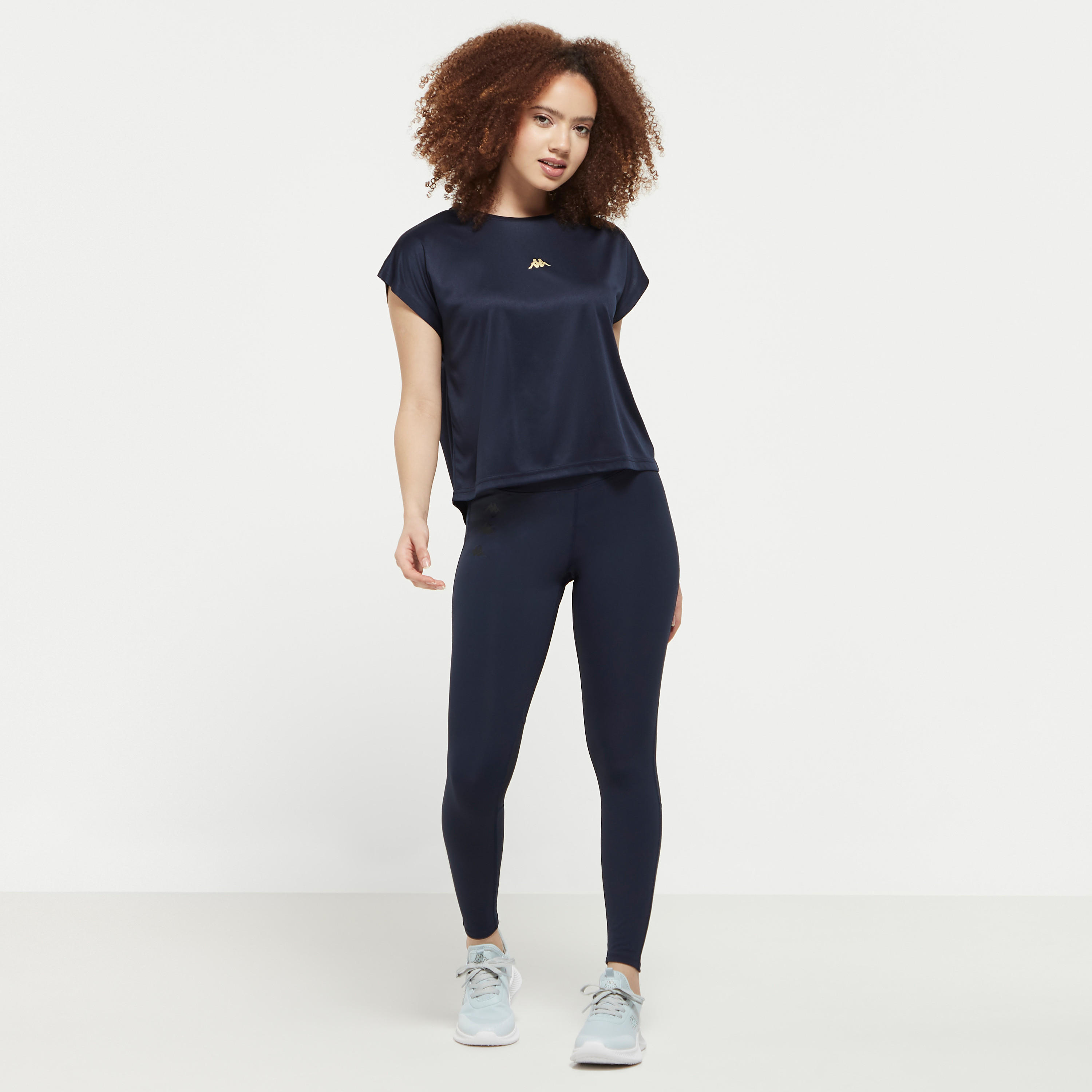 تيشيرت بياقة ضيقة وأكمام كاب من كابا-women-clothing-sportswearandactivewear-tshirtsandvests-image-2