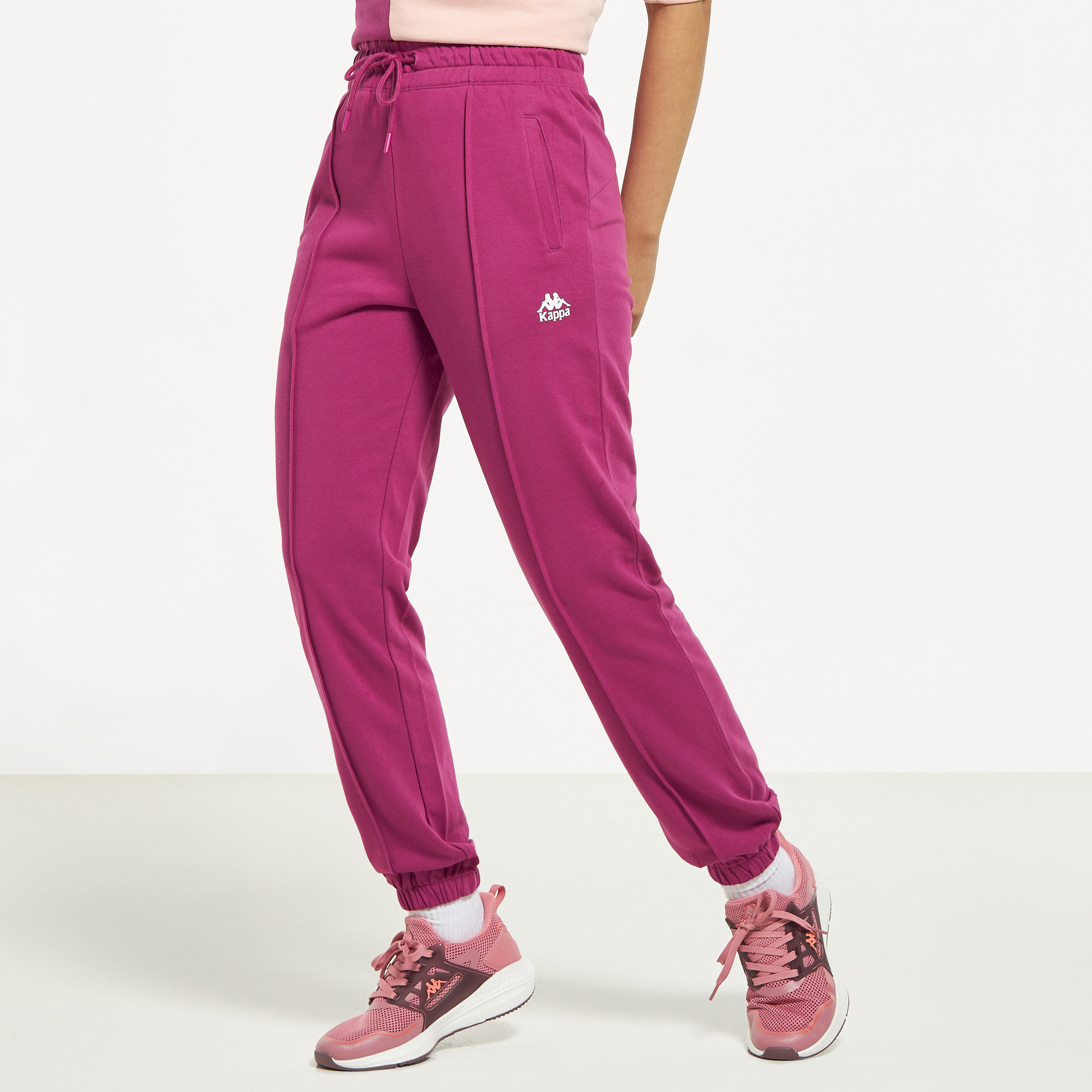 بنطلون رياضي بجيوب وتفاصيل بينتوك أمامية من كابا-women-clothing-bottoms-joggers-image-1