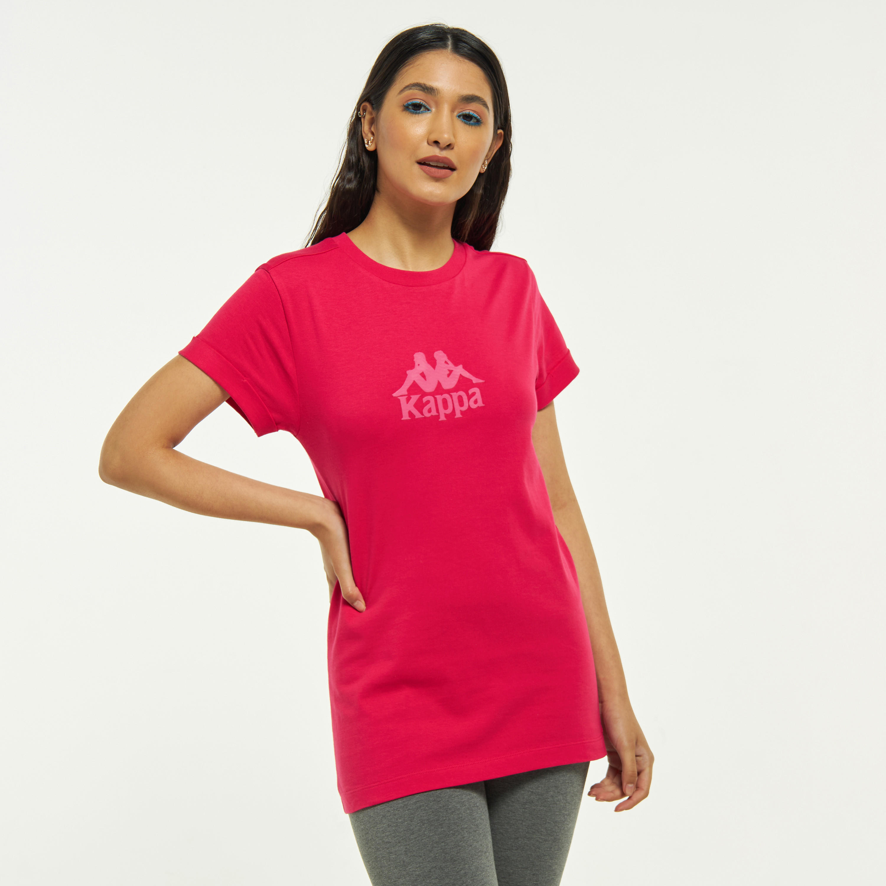 تيشيرت بأكمام قصيرة وطبعات شعار من كابا-women-clothing-tshirts-image-5