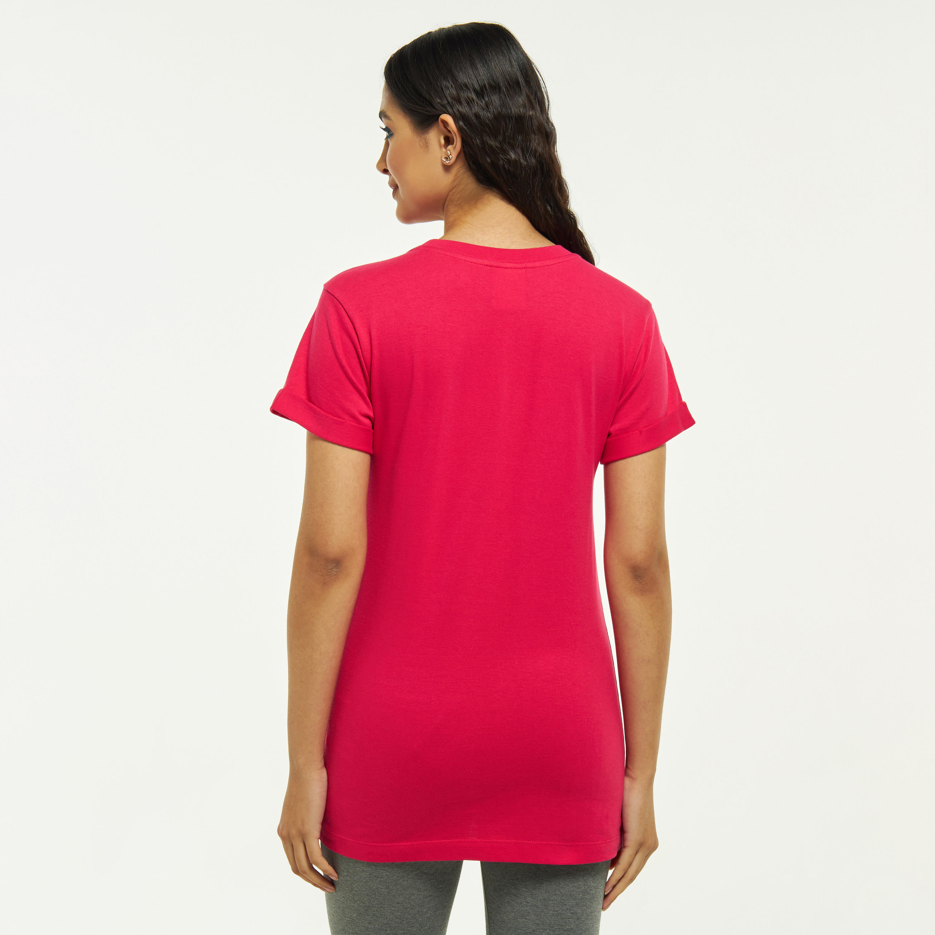 تيشيرت بأكمام قصيرة وطبعات شعار من كابا-women-clothing-tshirts-image-7