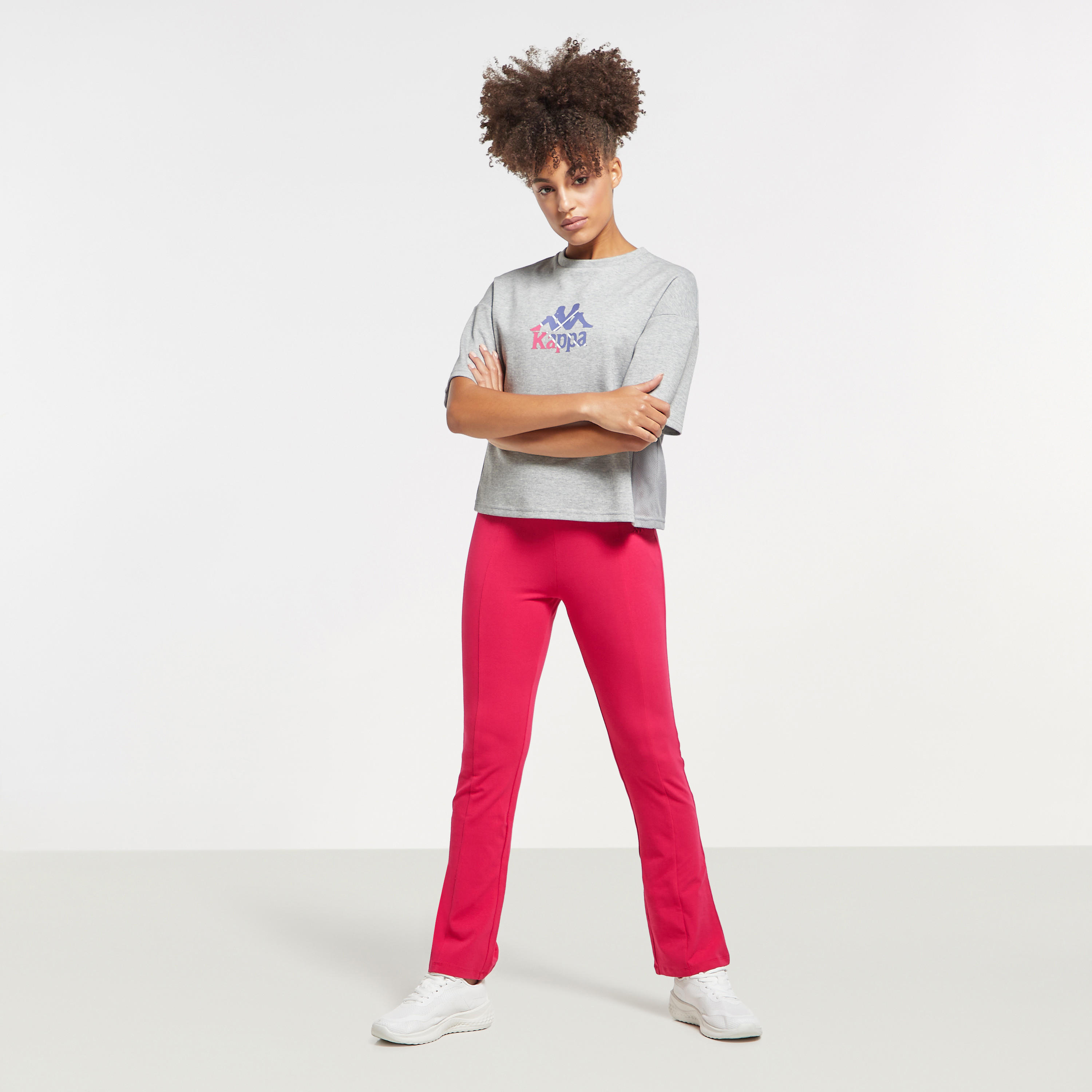 تيشيرت بياقة ضيّقة وأكمام قصيرة وطبعات من كابا-women-clothing-sportswearandactivewear-tshirtsandvests-image-2