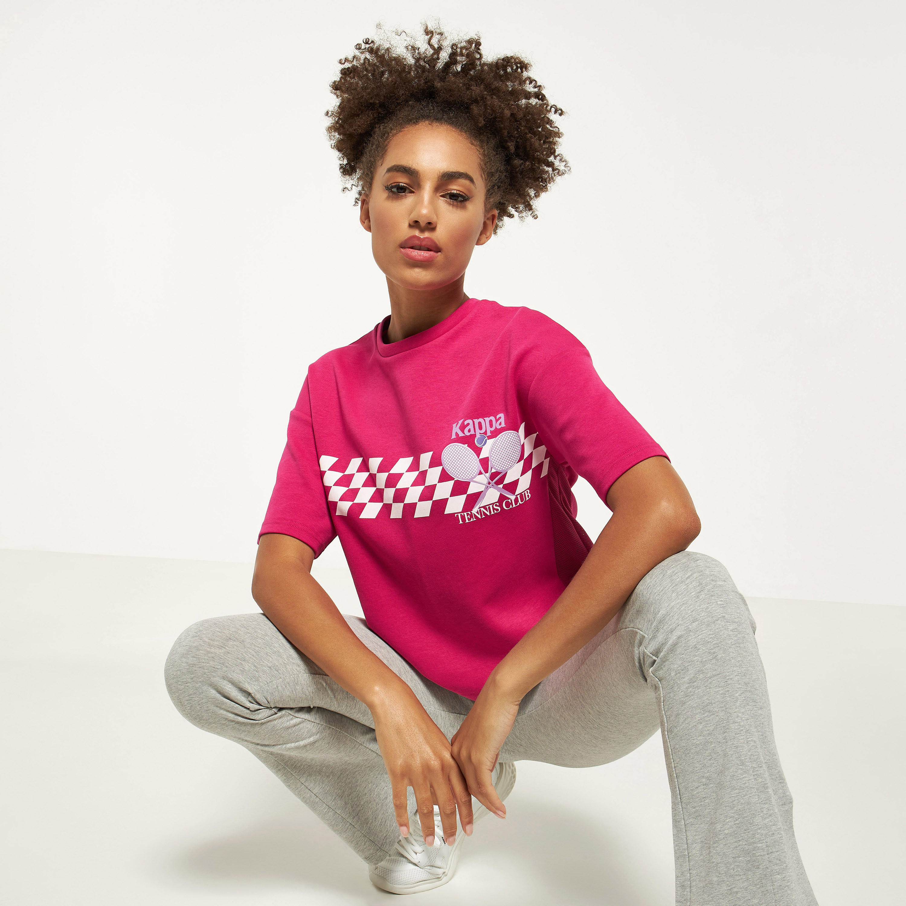 تيشيرت بياقة ضيّقة وأكمام قصيرة وطبعات من كابا-women-clothing-sportswearandactivewear-tshirtsandvests-image-5
