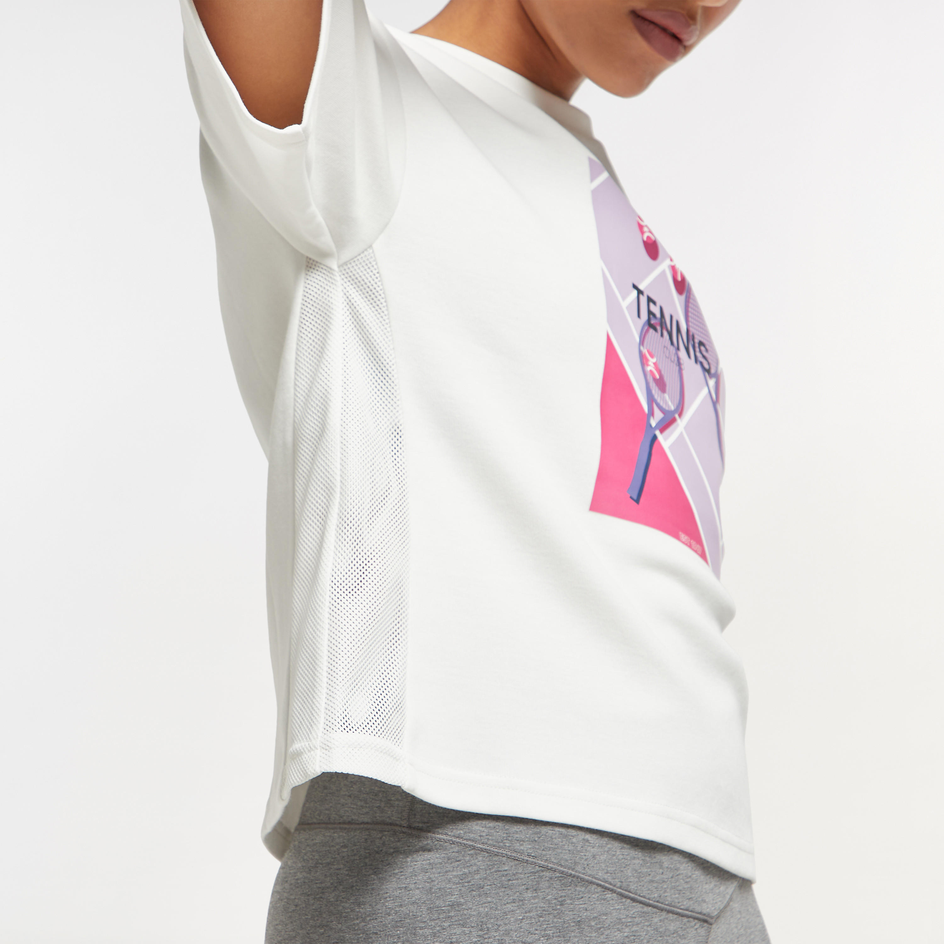 تيشيرت بياقة ضيّقة وأكمام قصيرة وطبعات من كابا-women-clothing-sportswearandactivewear-tshirtsandvests-image-16
