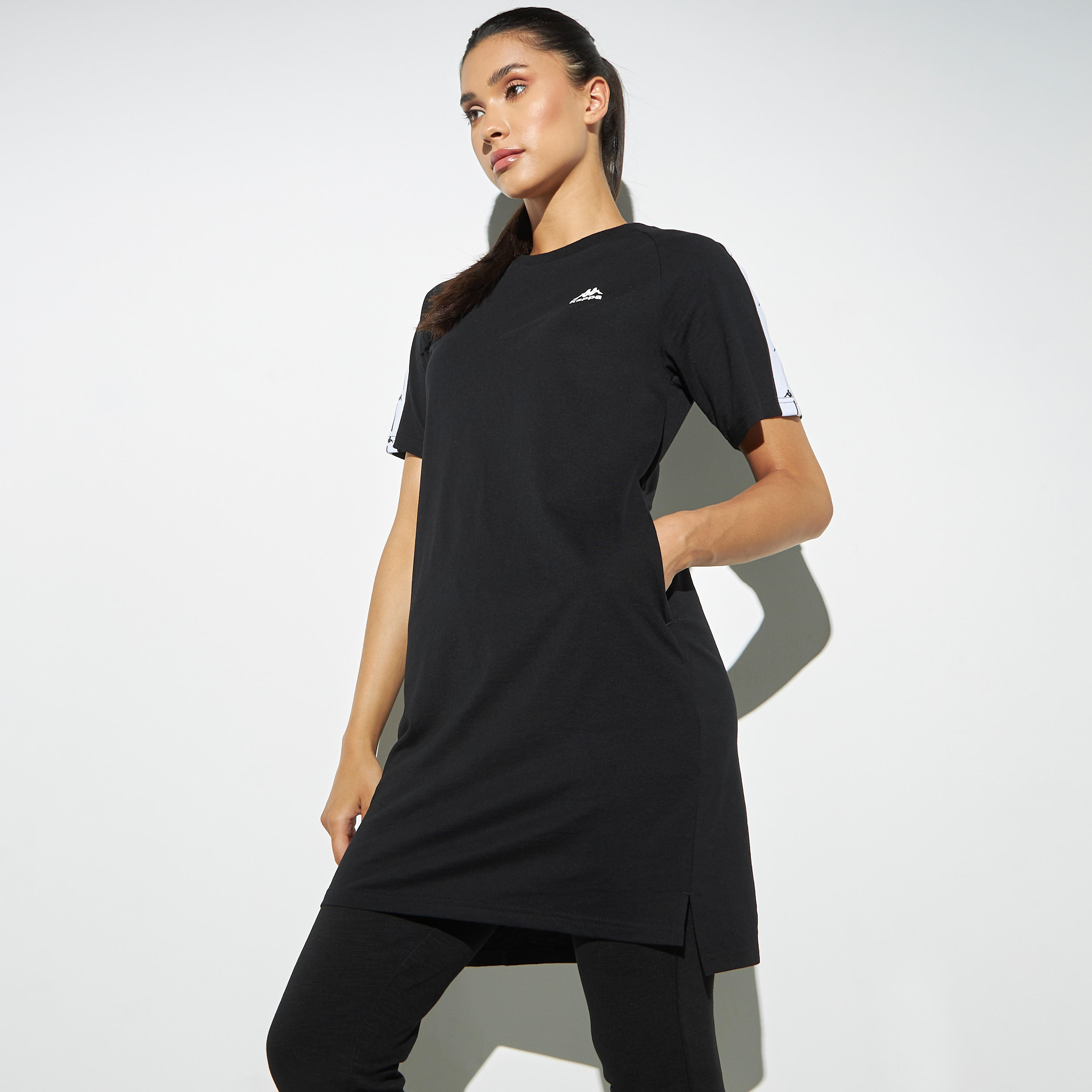 تيشيرت بأكمام قصيرة وطبعات من كابا-women-clothing-sportswearandactivewear-tshirtsandvests-image-1
