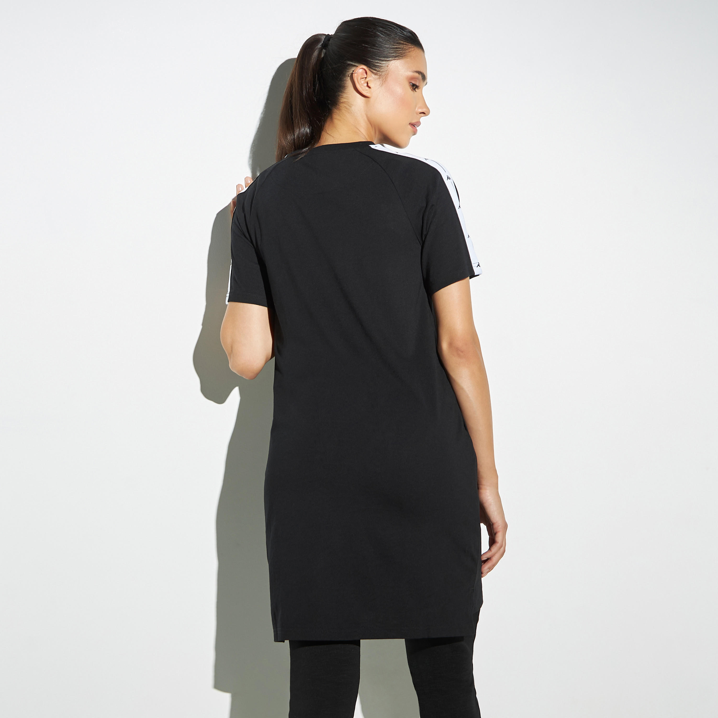 تيشيرت بأكمام قصيرة وطبعات من كابا-women-clothing-sportswearandactivewear-tshirtsandvests-image-2
