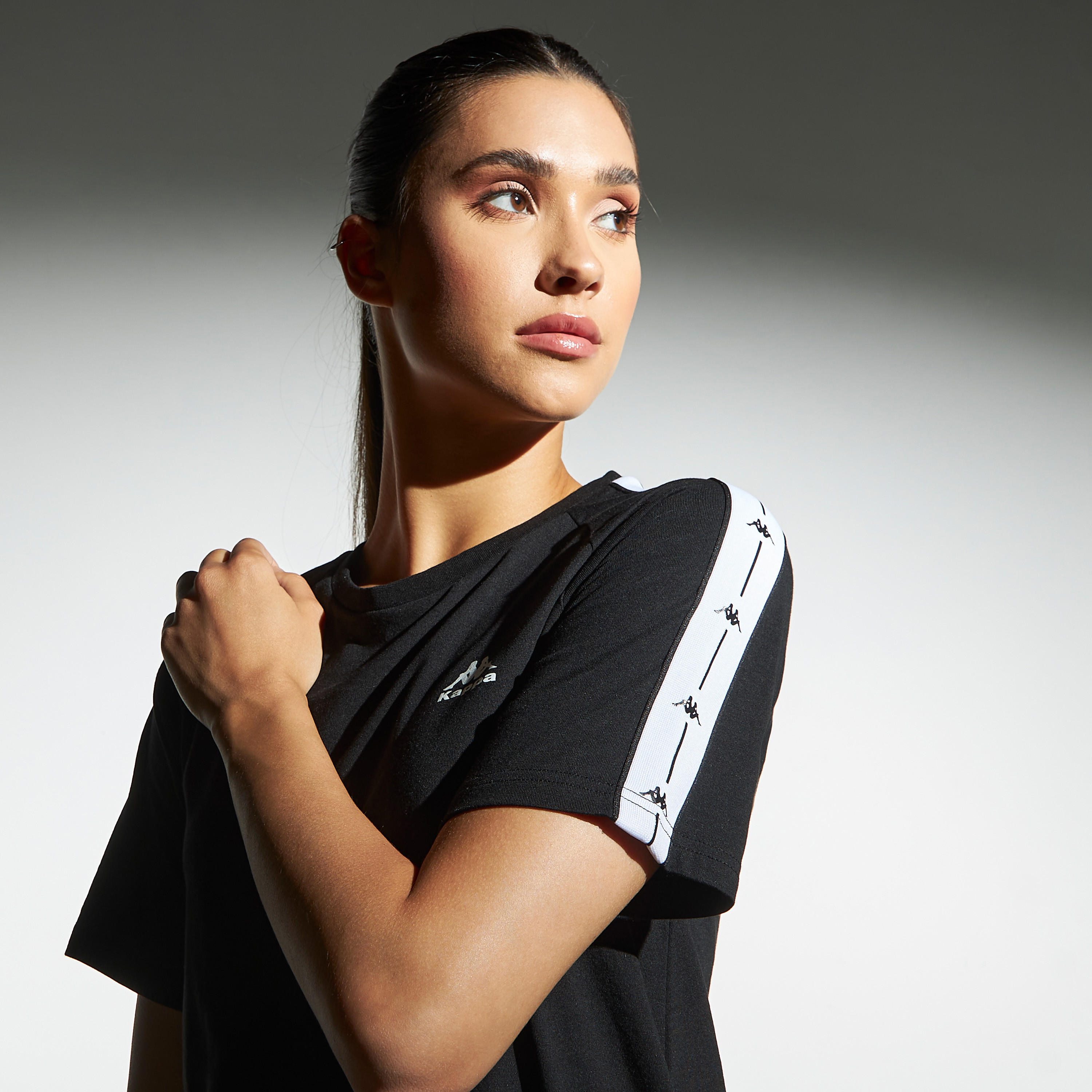 تيشيرت بأكمام قصيرة وطبعات من كابا-women-clothing-sportswearandactivewear-tshirtsandvests-image-3