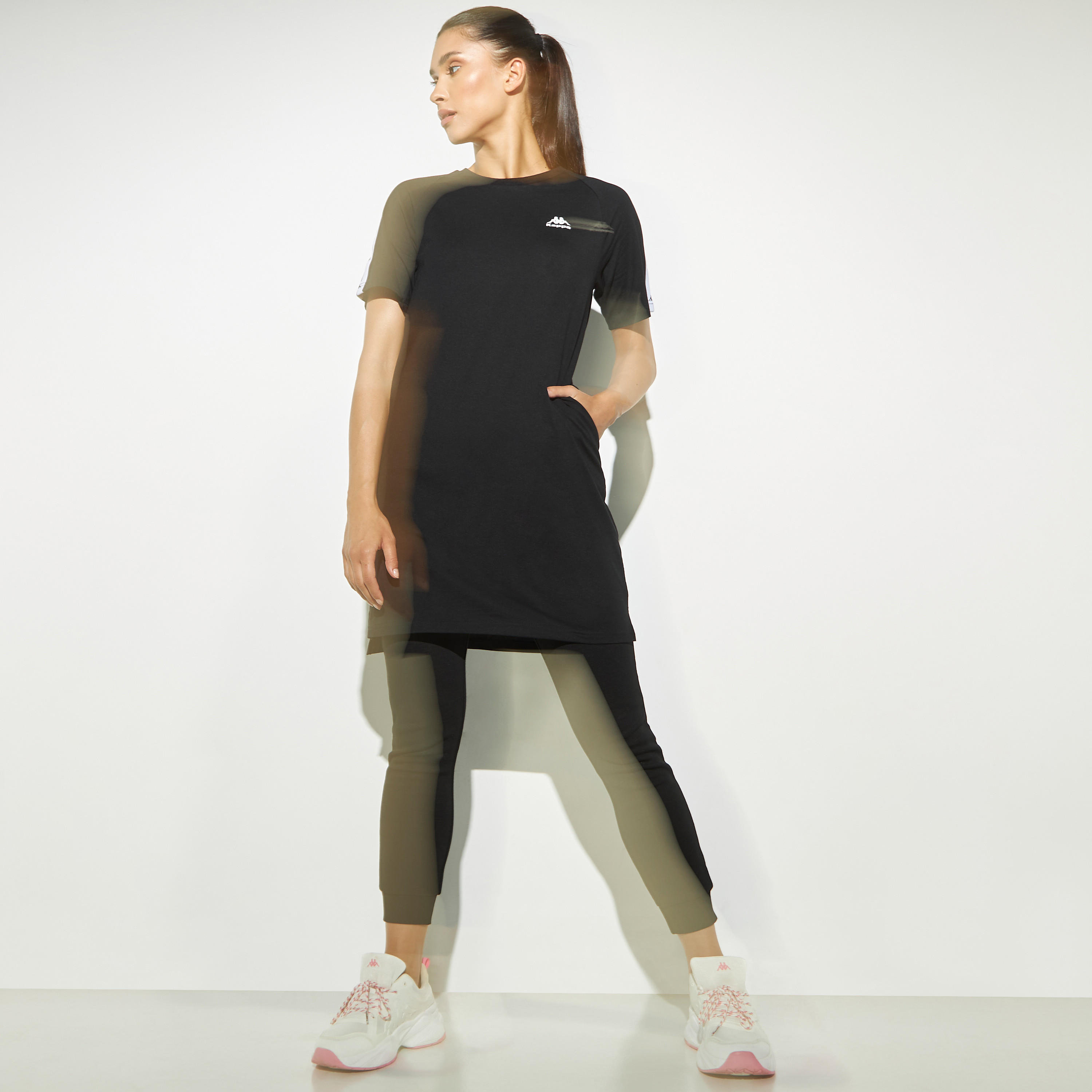 تيشيرت بأكمام قصيرة وطبعات من كابا-women-clothing-sportswearandactivewear-tshirtsandvests-image-4