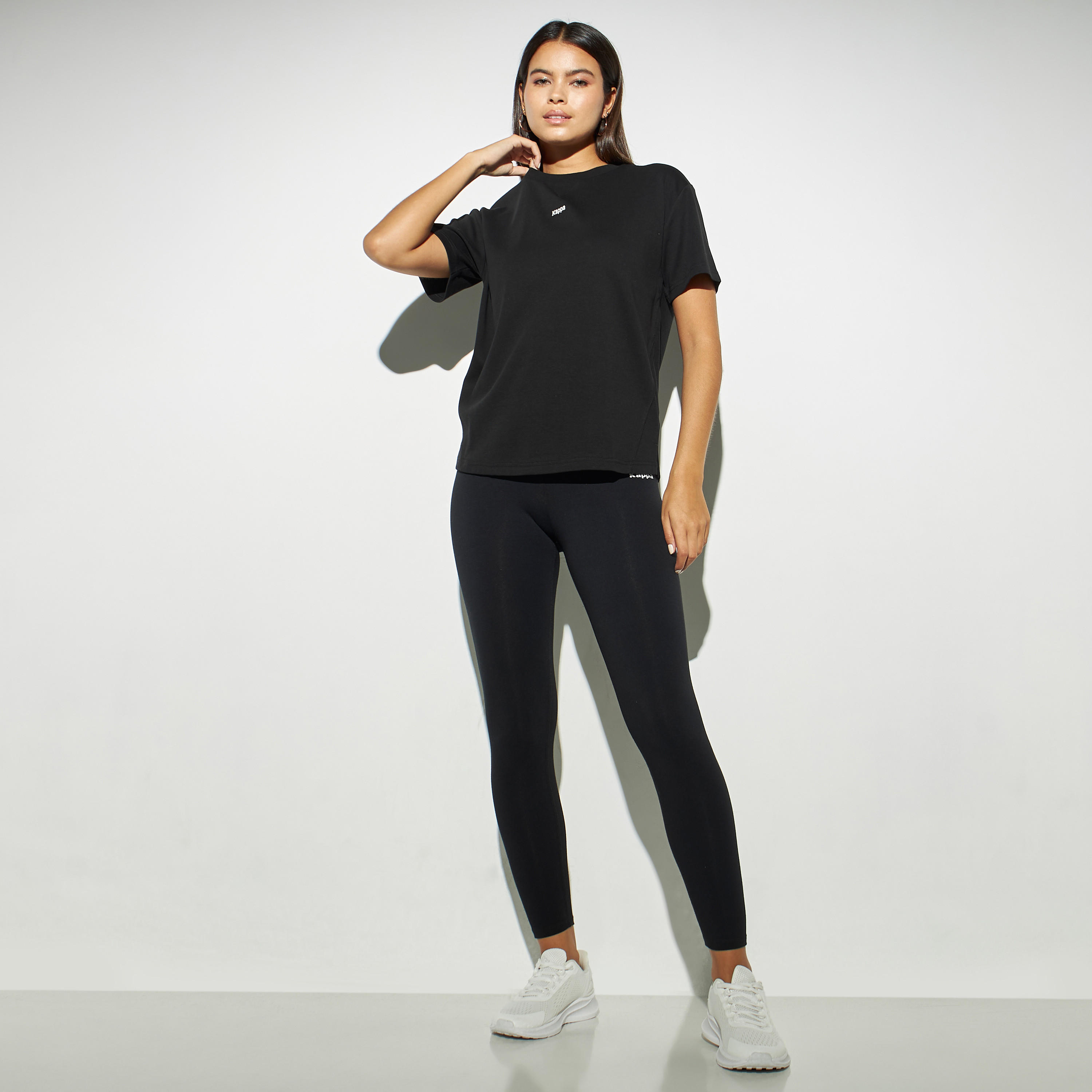 تيشيرت سادة بياقة مستديرة وأكمام قصيرة من كابا-women-clothing-sportswearandactivewear-tshirtsandvests-image-2