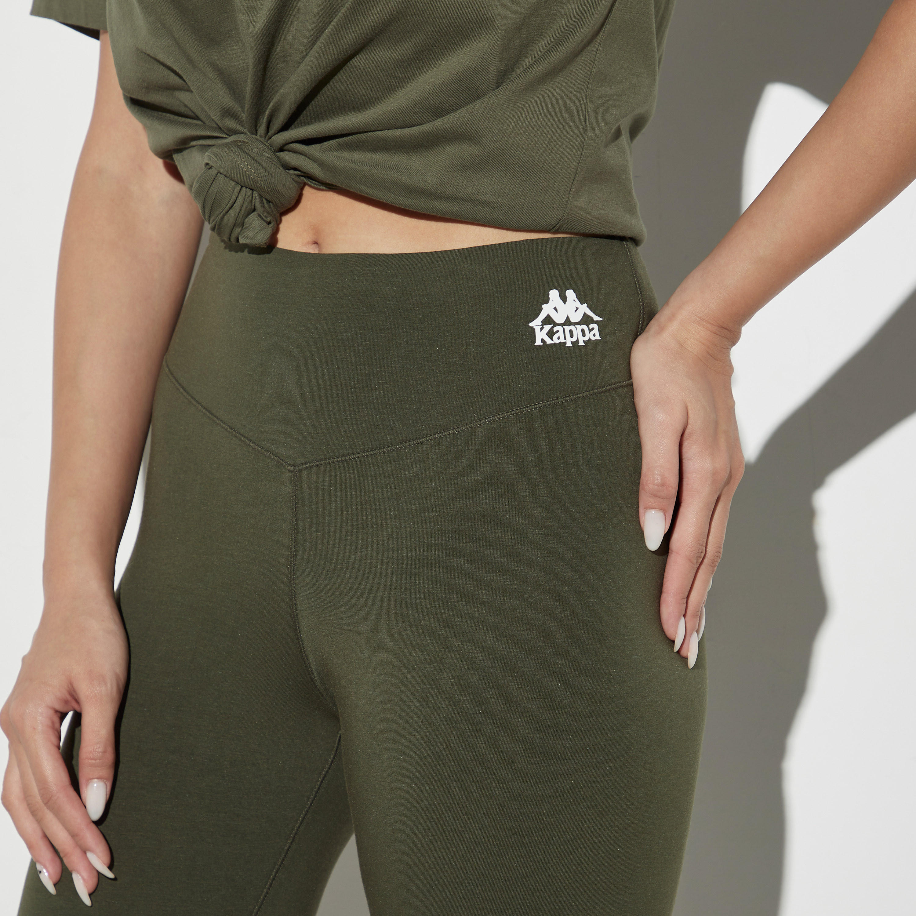 بنطلون ليقنز بطبعات شعار وحزام خصر مطّاطي من كابا-women-clothing-bottoms-leggings-image-4