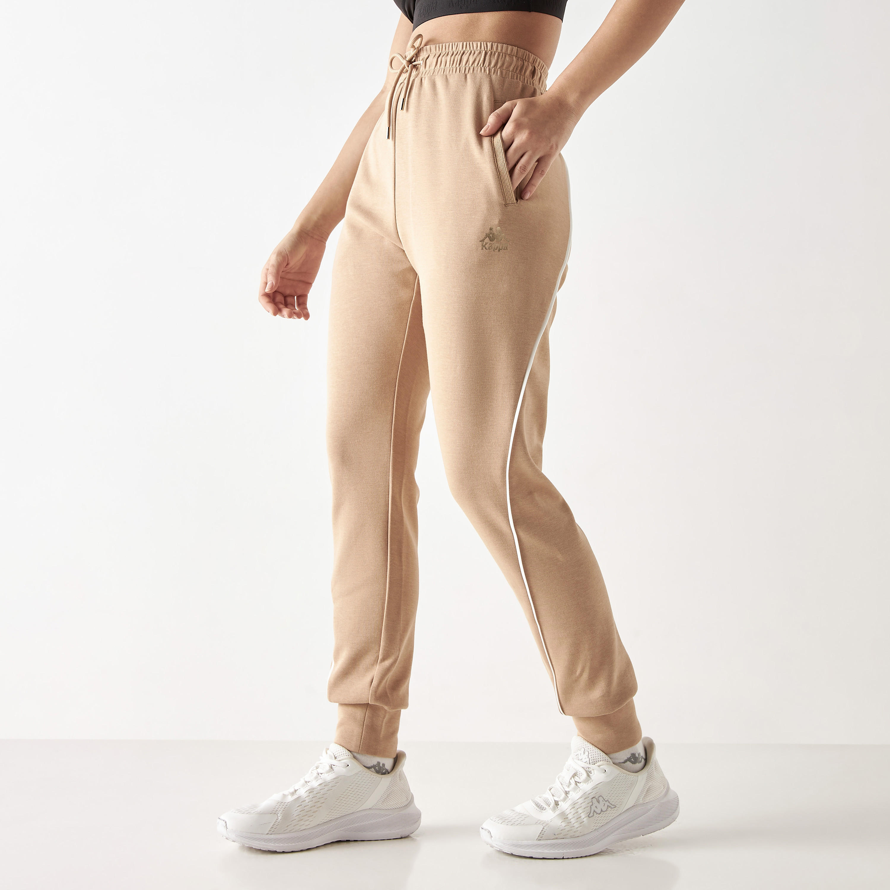 بنطلون رياضي سادة برباط إغلاق وجيوب من كابا-women-clothing-bottoms-joggers-image-4