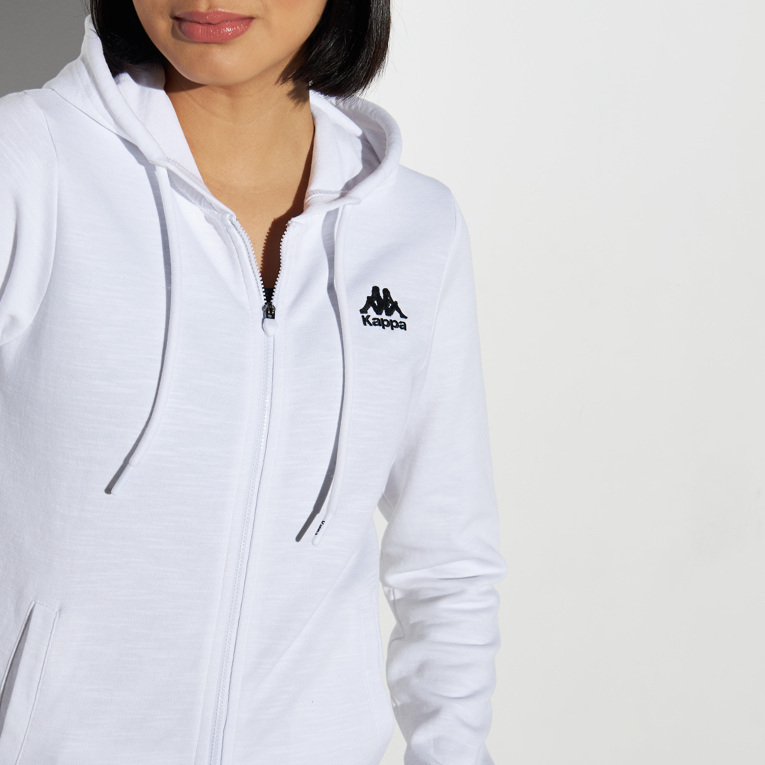هودي مطرز بشعار بسحاب إغلاق من كابا-women-clothing-sportswearandactivewear-hoodiesandsweatshirts-image-4