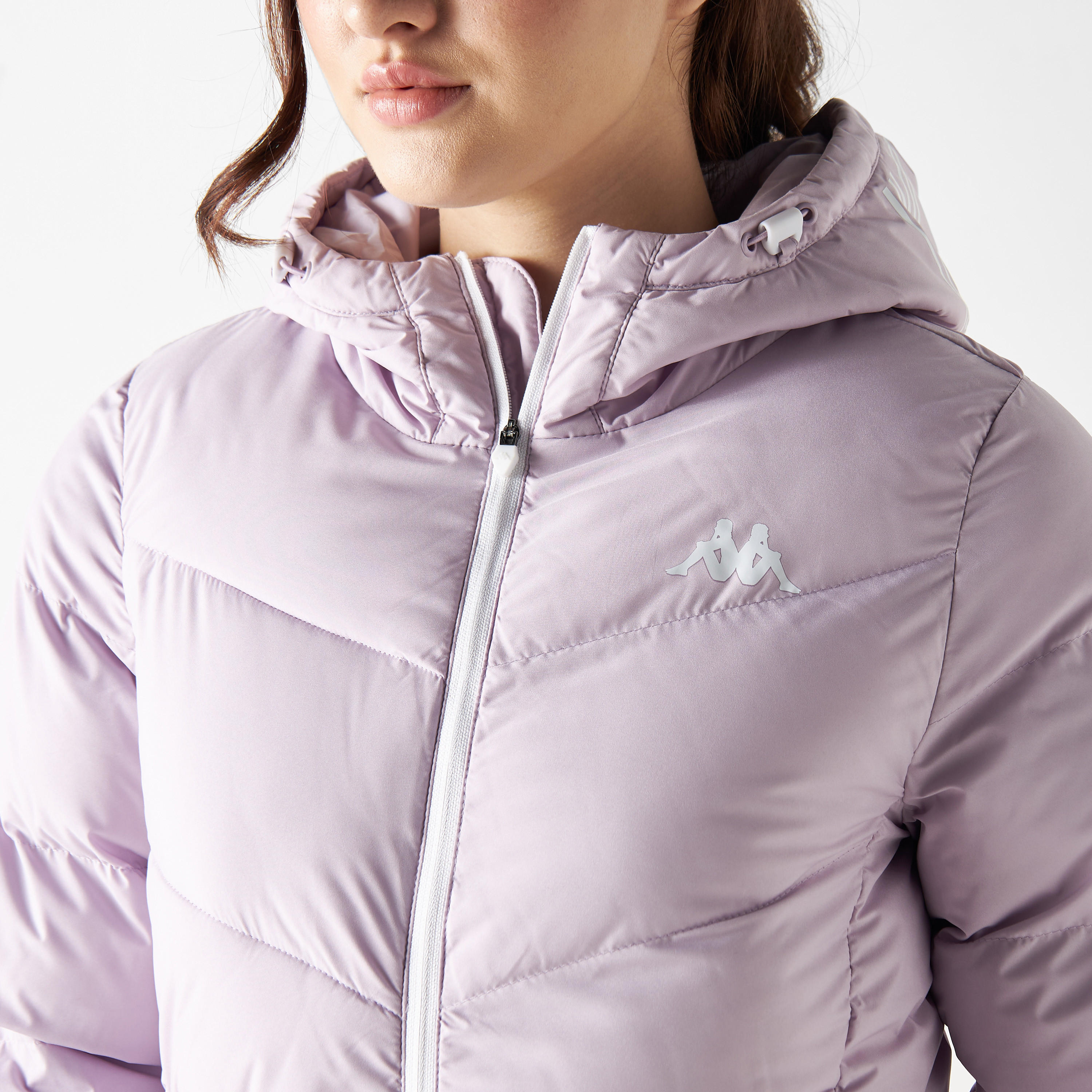 جاكيت منفوخ مزين بقبّعة وأكمام طويلة من كابا-women-clothing-sportswearandactivewear-coatsandjackets-jackets-image-4