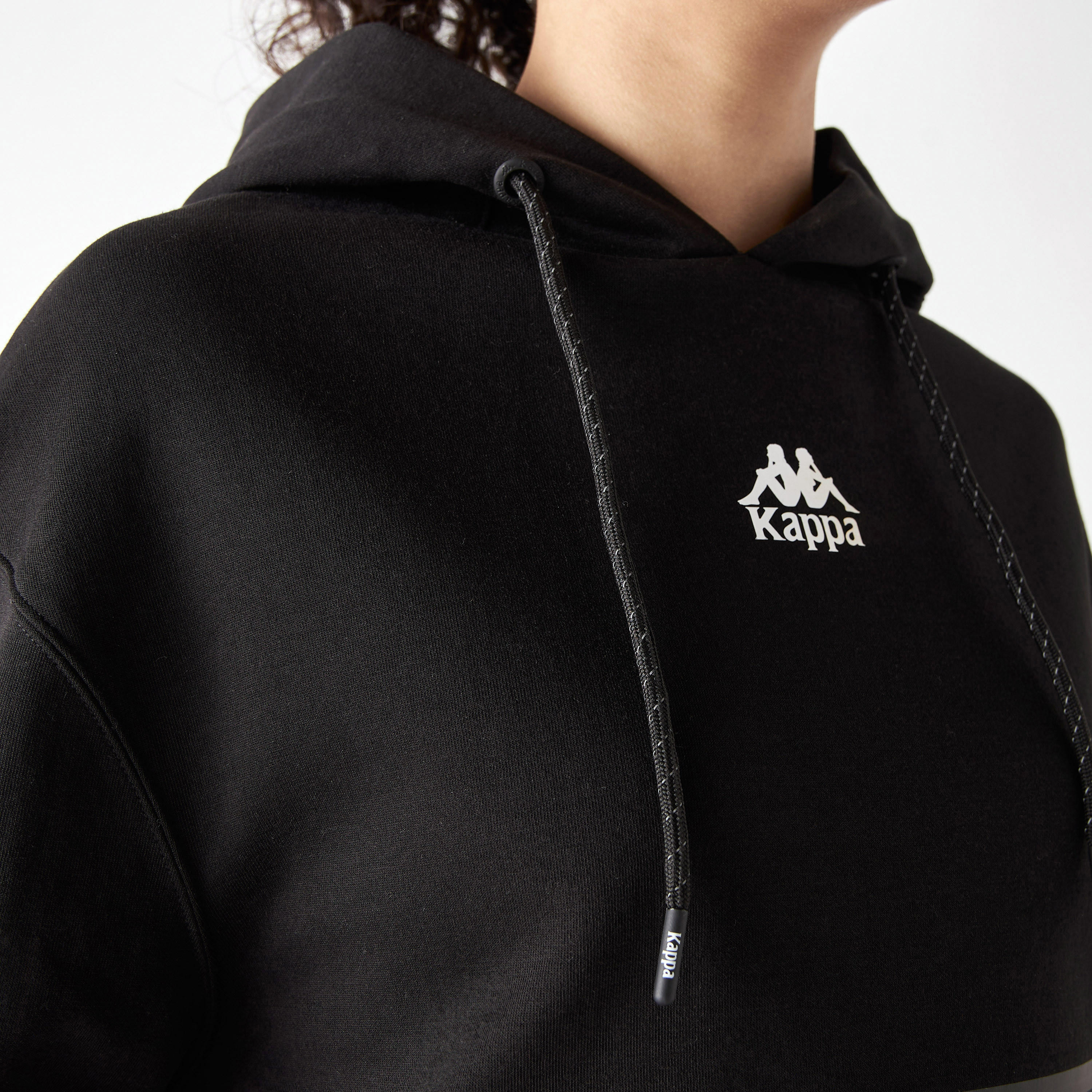 هودي سادة بجيوب بسحاب من كابا-women-clothing-sportswearandactivewear-hoodiesandsweatshirts-image-1