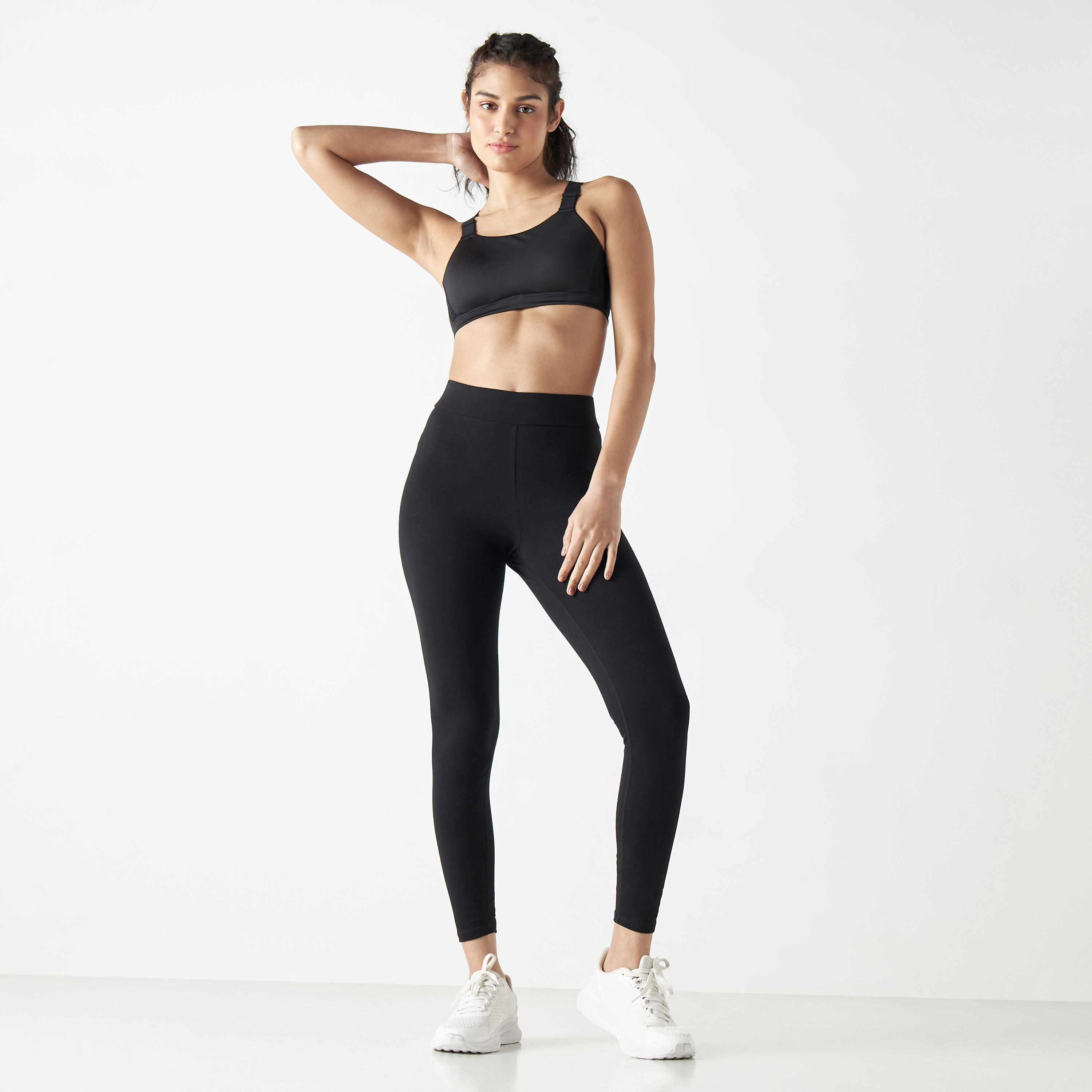 صدريّة رياضية بتفاصيل مفرّغة من كابا-women-clothing-lingerie-bras-image-2