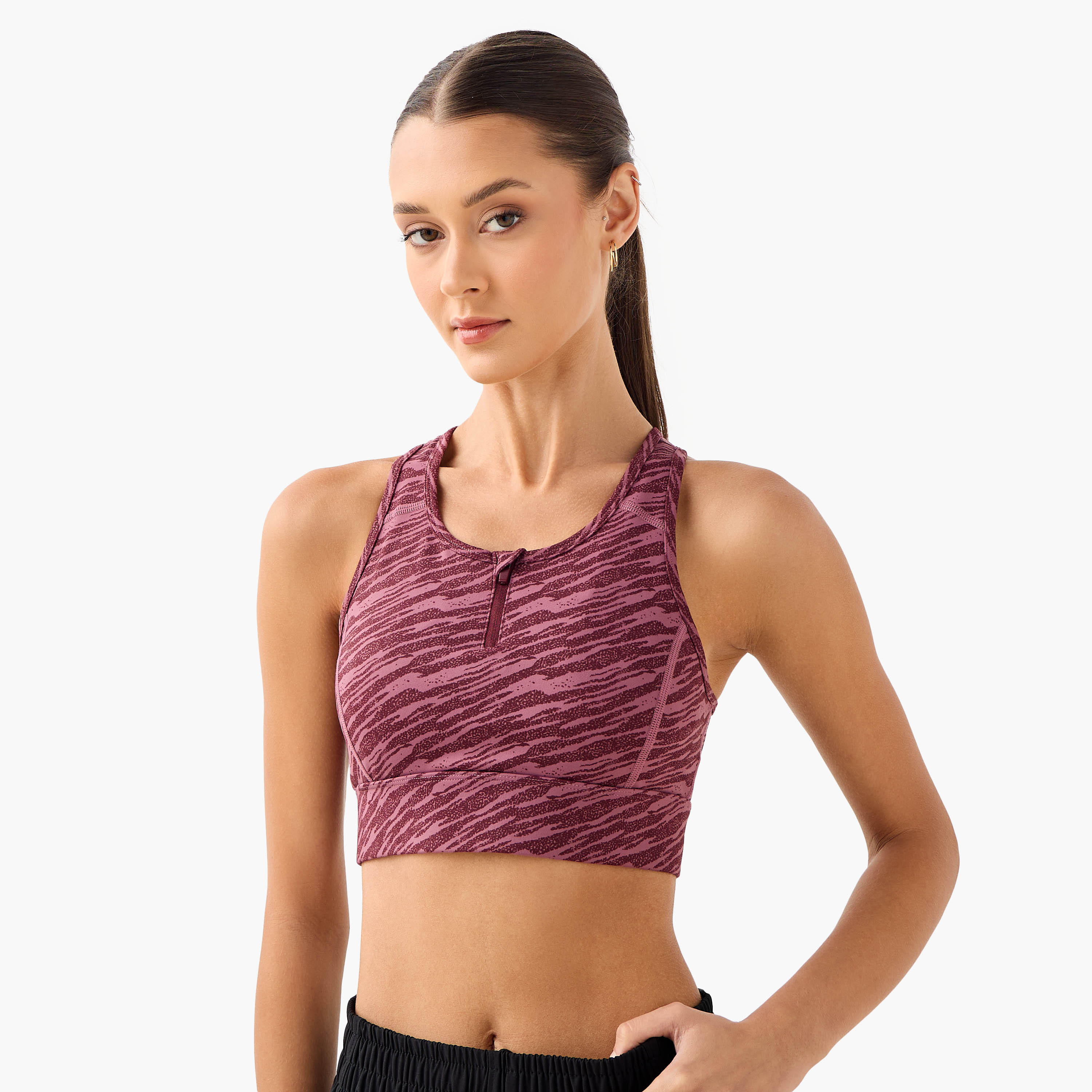 صدرية رياضية بتصميم متقاطع من الخلف وطبعات من كابا-sports-women-clothing-sportsbras-image-2