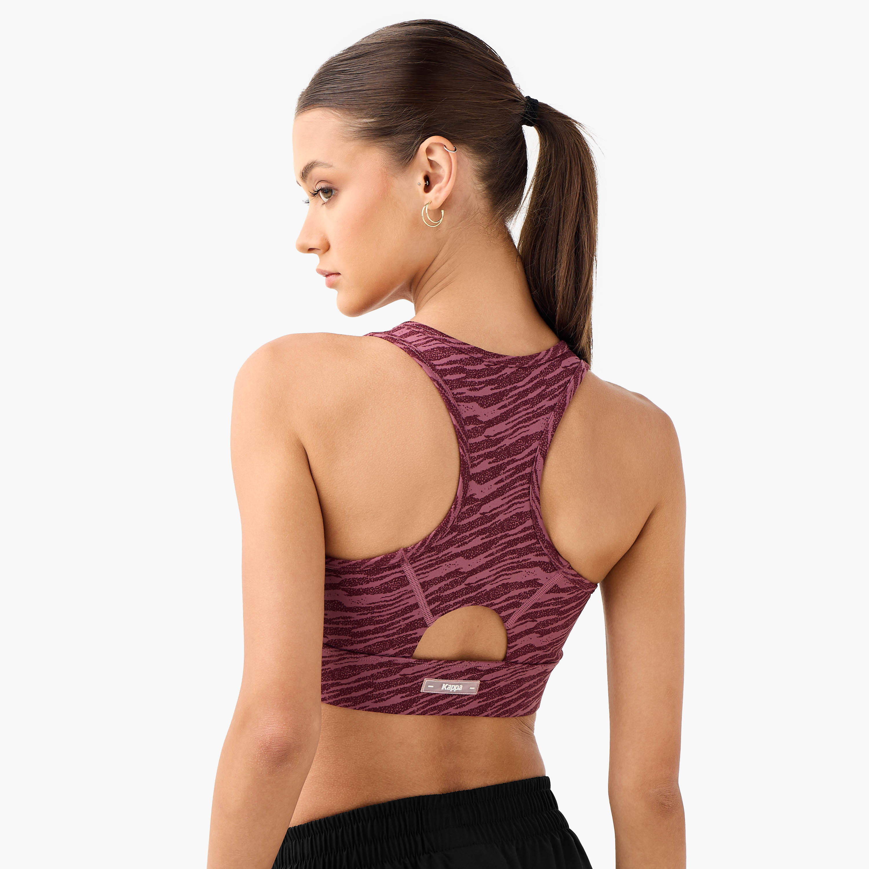 صدرية رياضية بتصميم متقاطع من الخلف وطبعات من كابا-sports-women-clothing-sportsbras-image-4