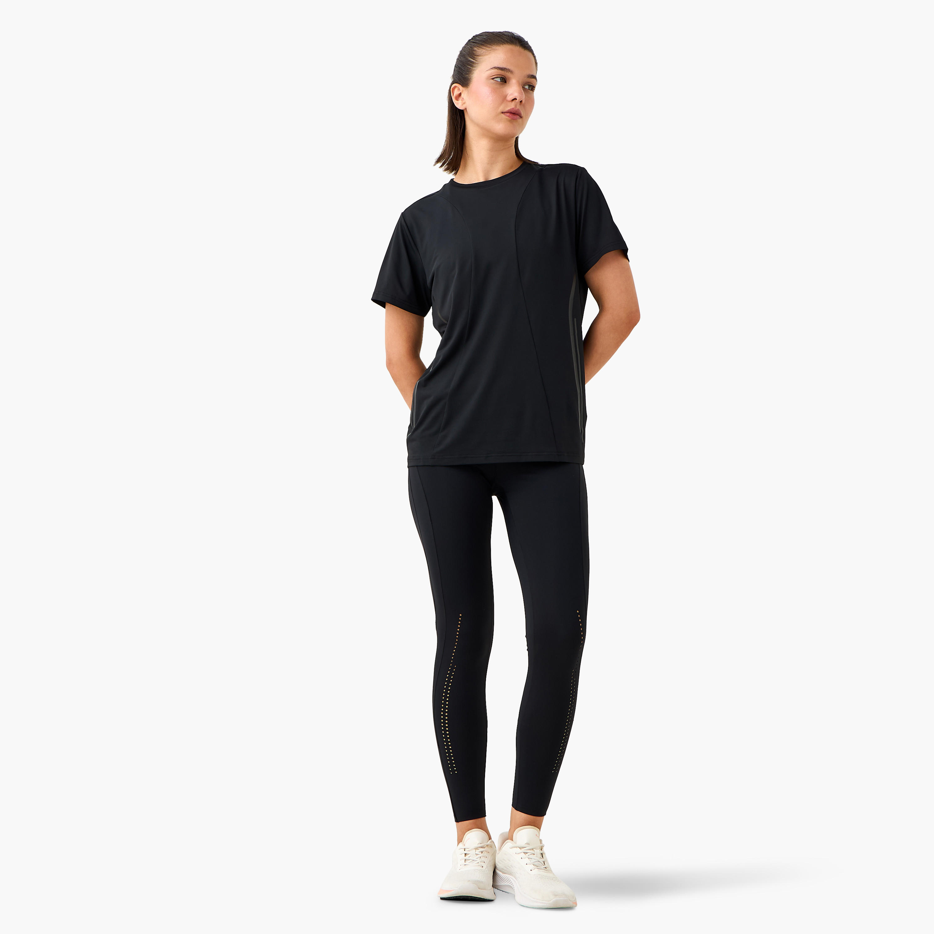 تيشيرت تدريب بطبعات شعار من كابا-women-clothing-tshirts-image-4