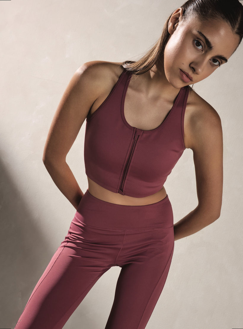 صدرية رياضية بظهر متقاطع وقياس عادي من كابا-women-clothing-lingerie-bras-image-6