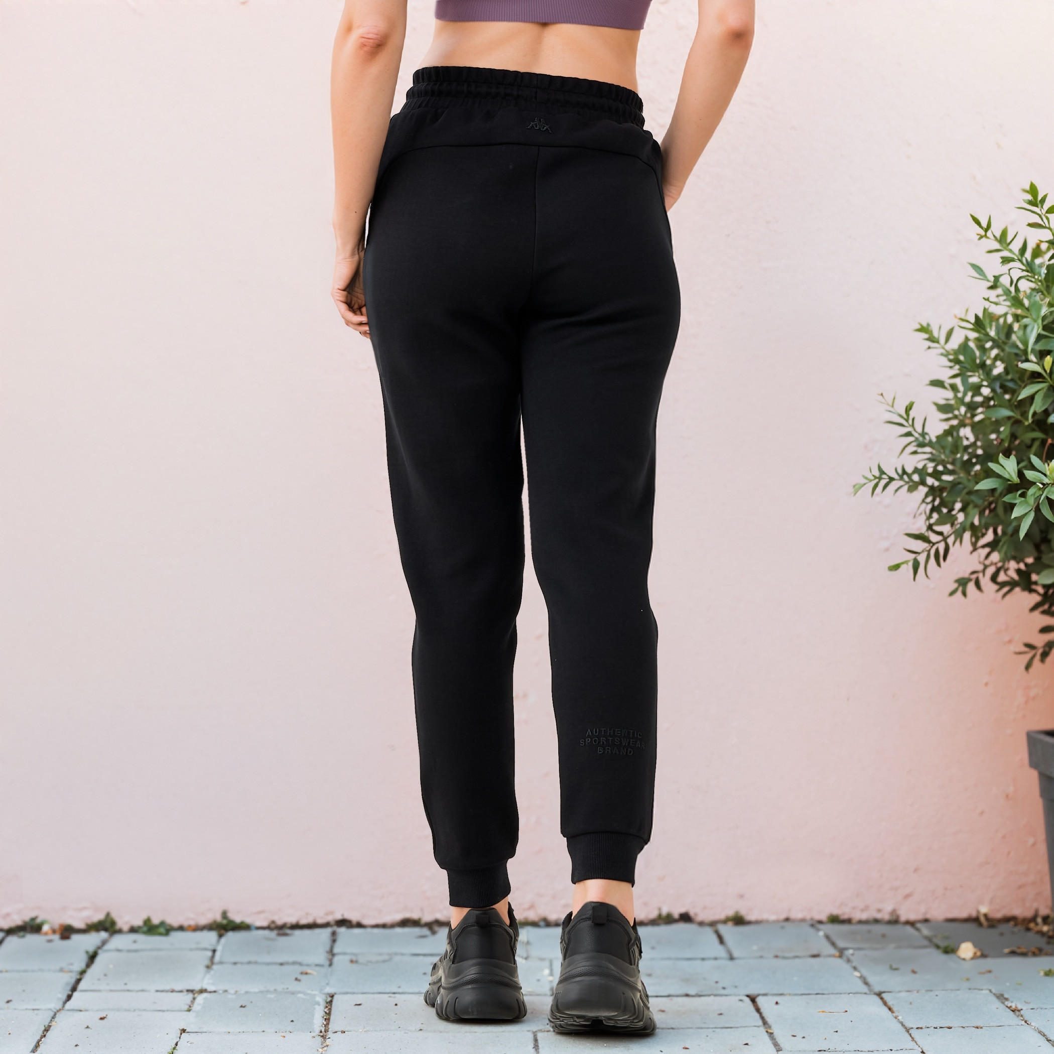 بنطلون رياضي بألواح وجيوب ورباط إغلاق من كابا-women-clothing-bottoms-joggers-image-3