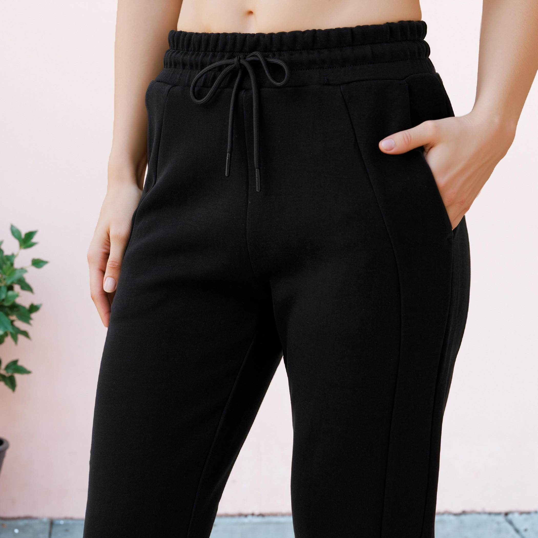 بنطلون رياضي بألواح وجيوب ورباط إغلاق من كابا-women-clothing-bottoms-joggers-image-2