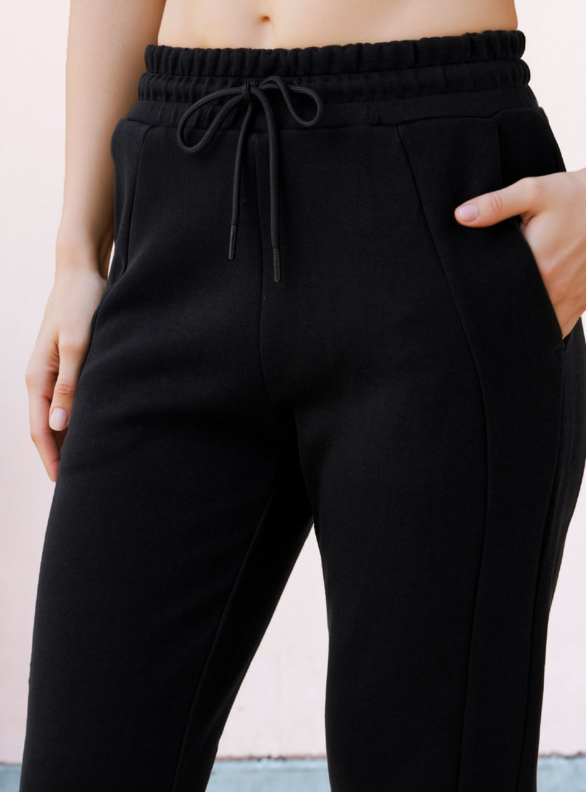 بنطلون رياضي بألواح وجيوب ورباط إغلاق من كابا-women-clothing-bottoms-joggers-image-2