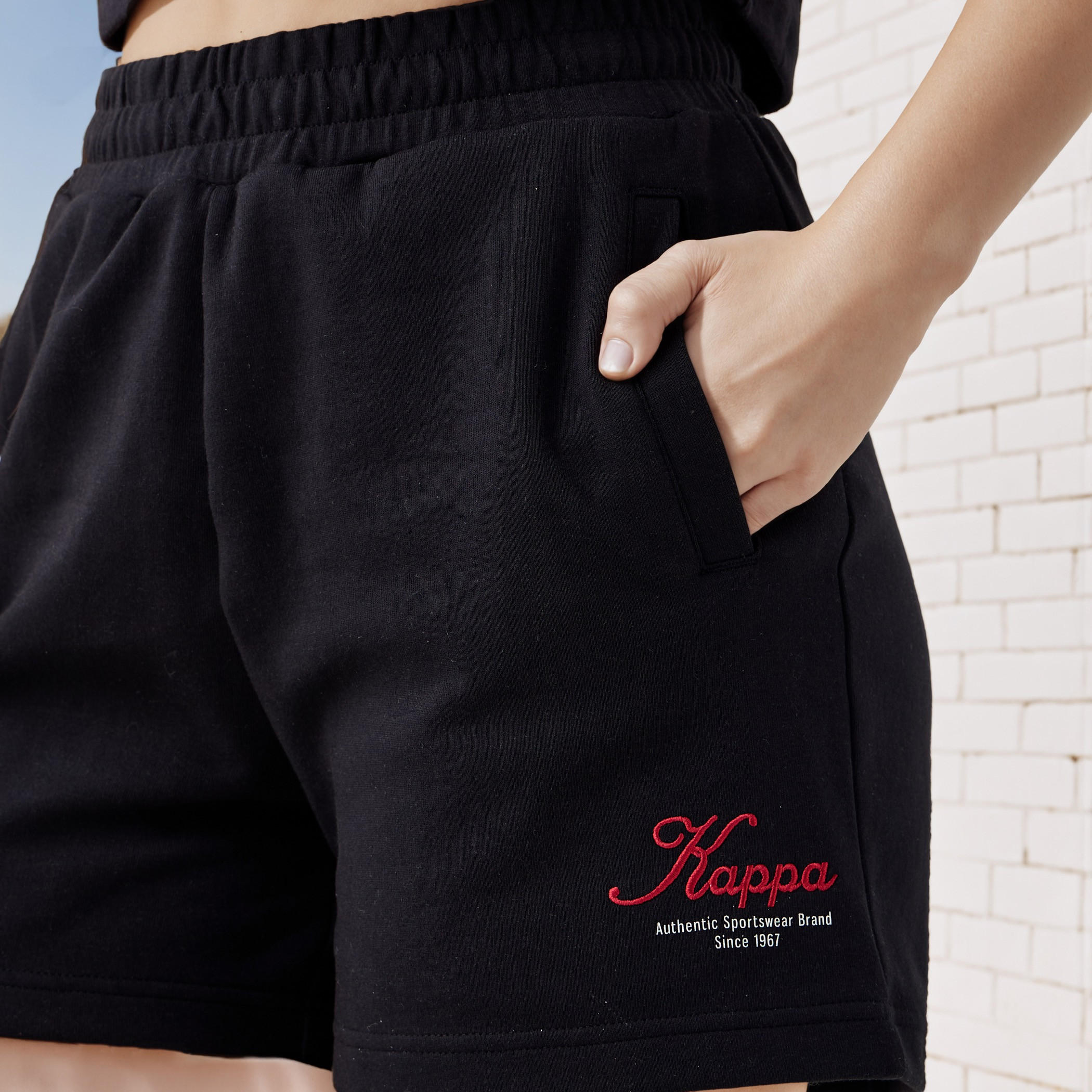 Kappa Logo Print Shorts-women-clothing-sportswearandactivewear-bottoms-athleticskirtsandshorts-image-4