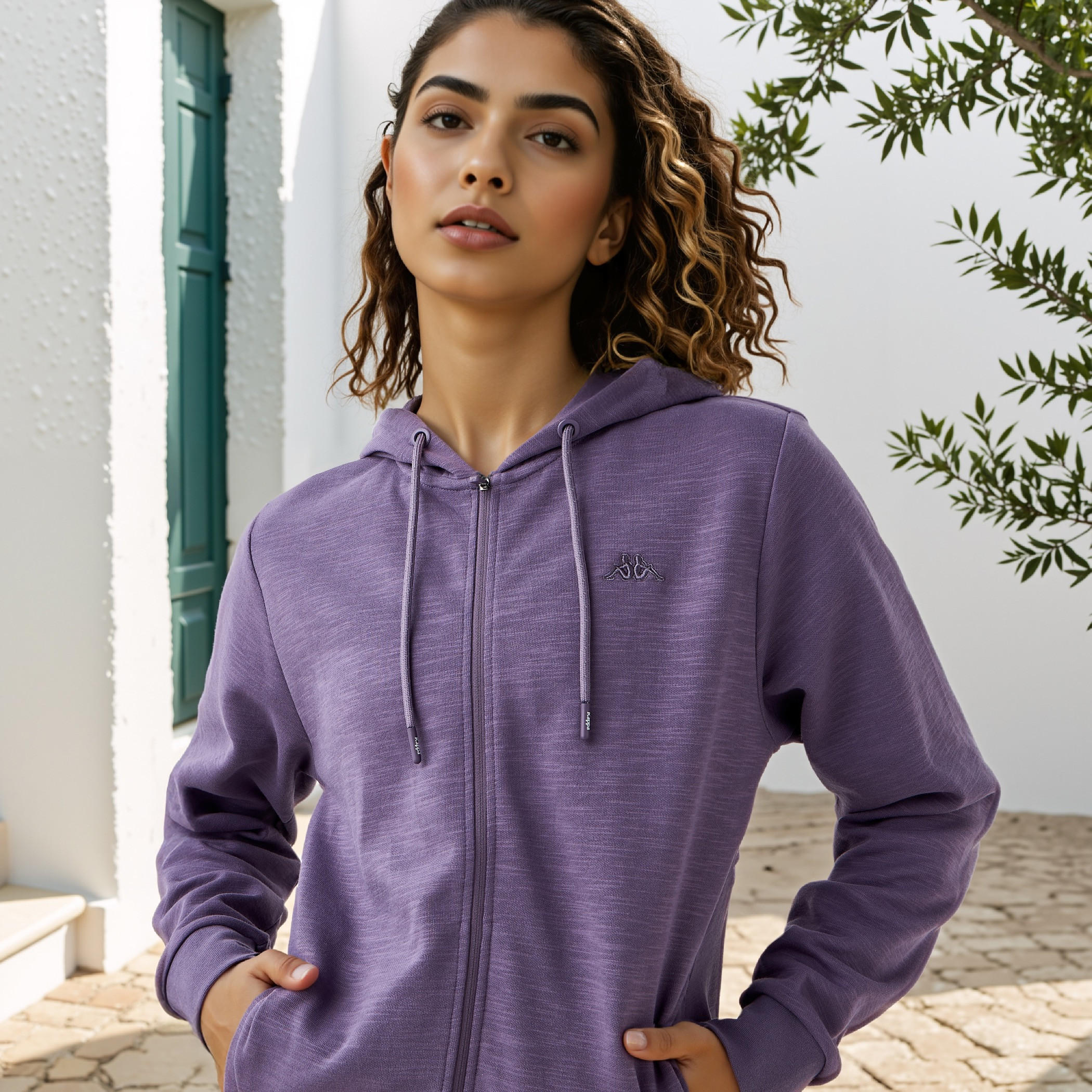 هودي بجيوب كنغر وسحاب إغلاق من كابا-women-clothing-sportswearandactivewear-hoodiesandsweatshirts-image-4