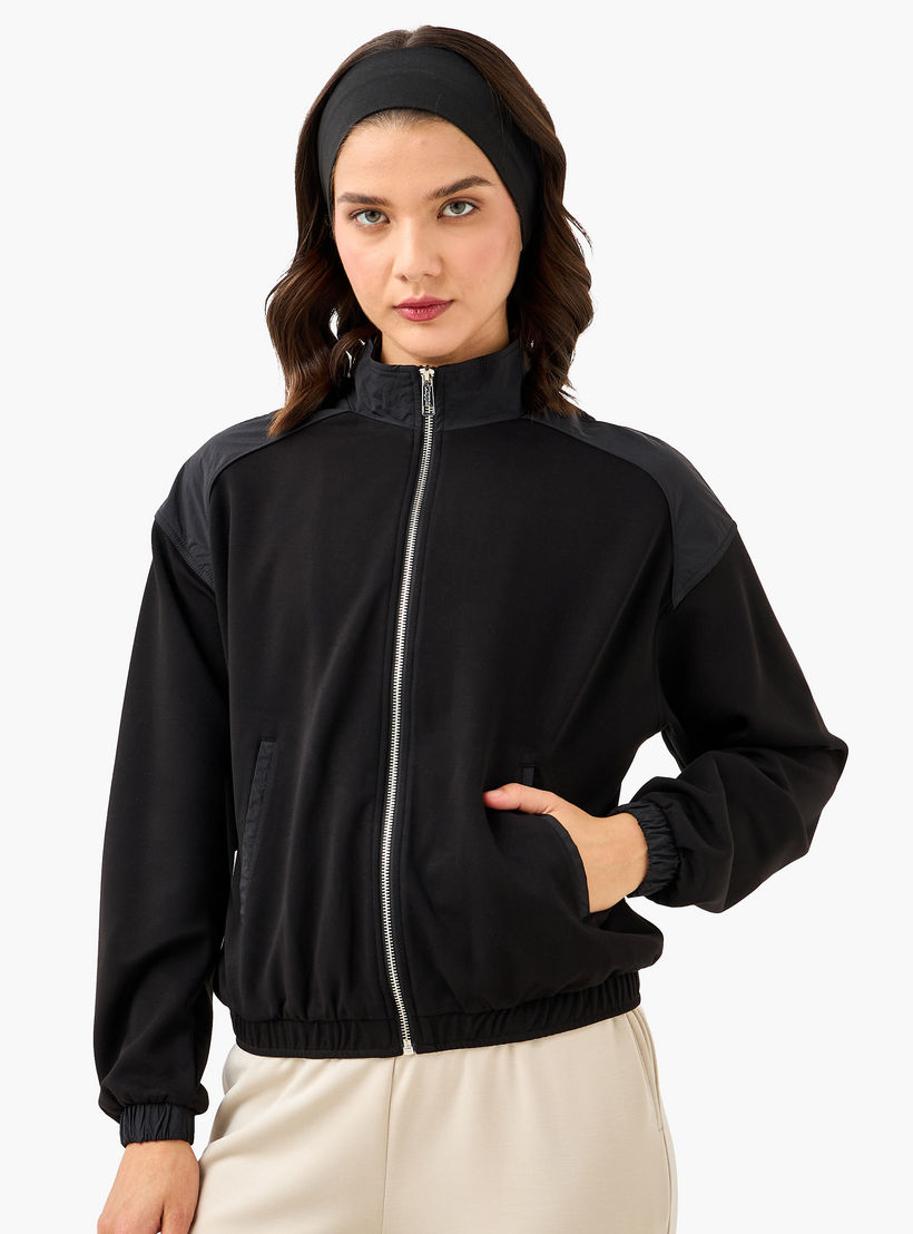 جاكيت بقصّة عادية وسحاب من كابا-women-clothing-sportswearandactivewear-coatsandjackets-jackets-image-1