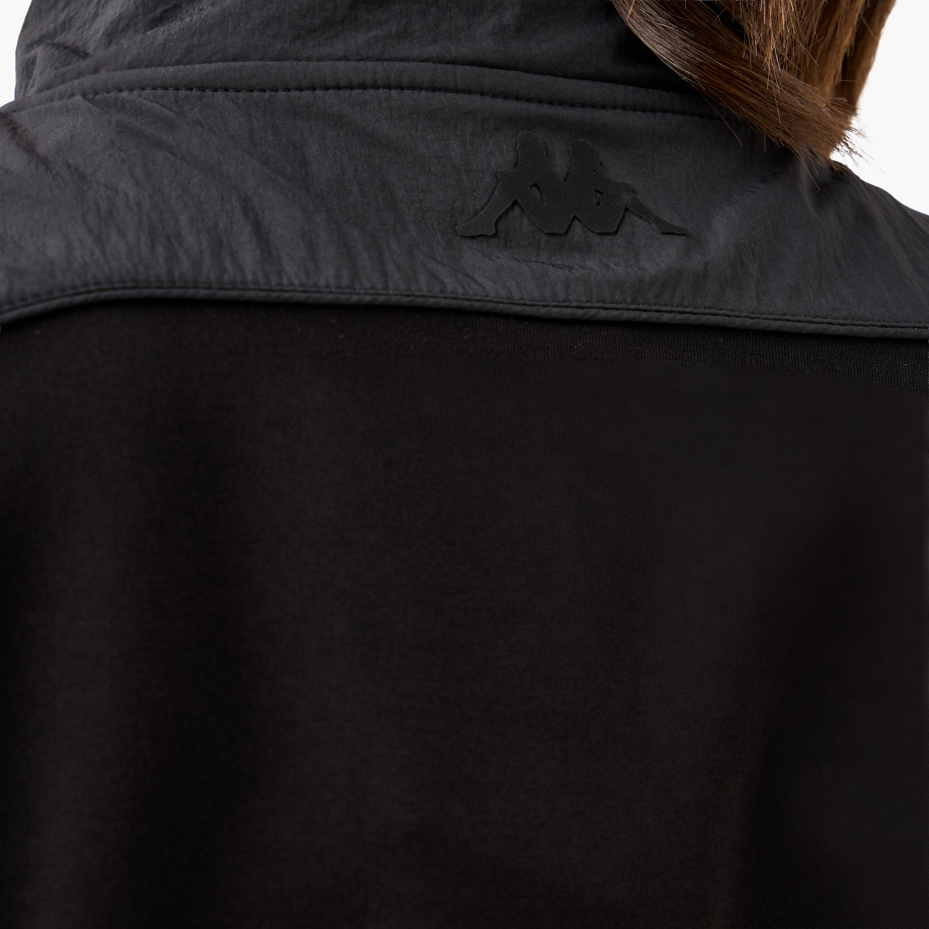 جاكيت بقصّة عادية وسحاب من كابا-women-clothing-sportswearandactivewear-coatsandjackets-jackets-image-5